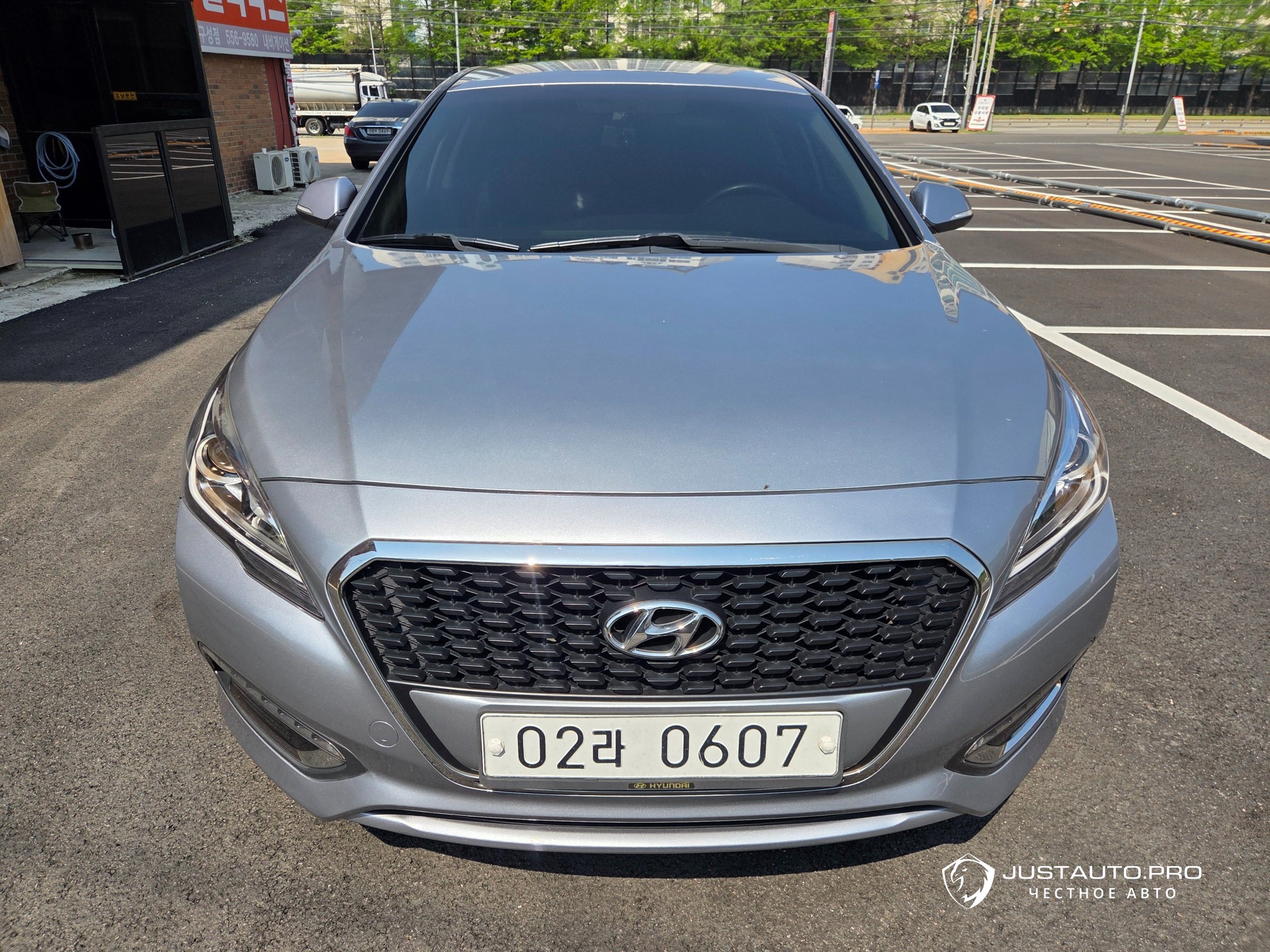 Автомобиль Hyundai Sonata