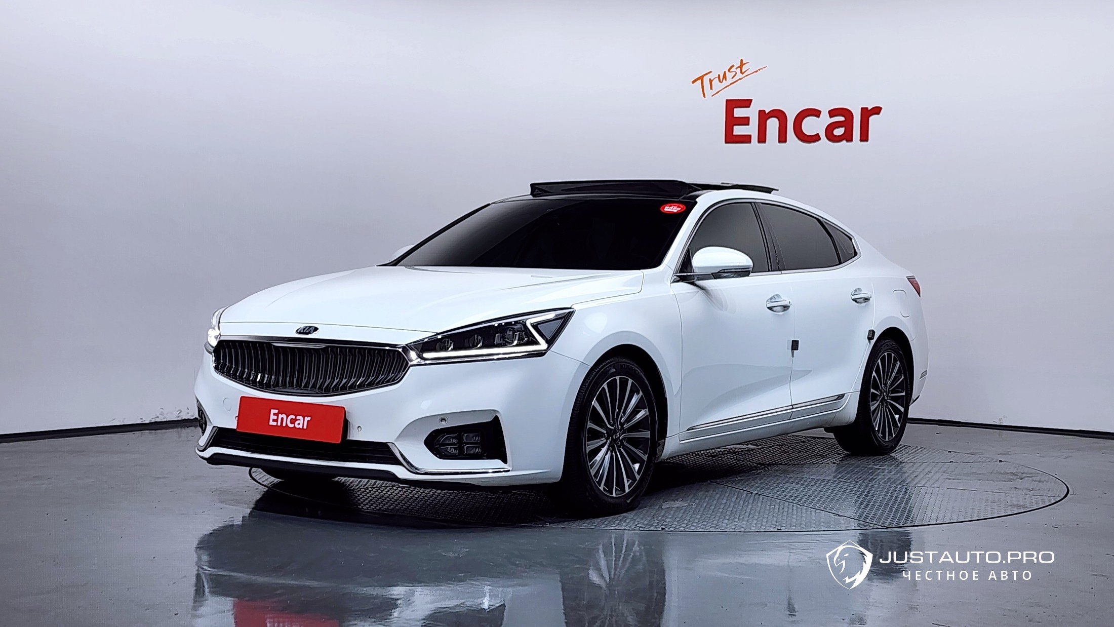 Автомобиль Kia K7