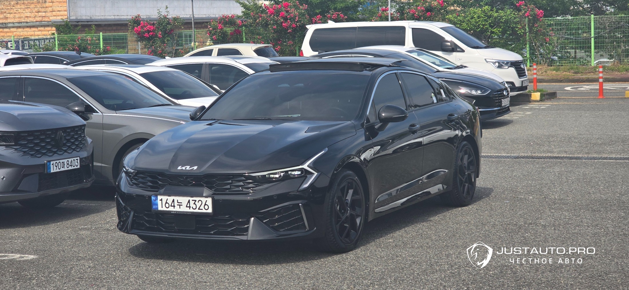Автомобиль Kia K5