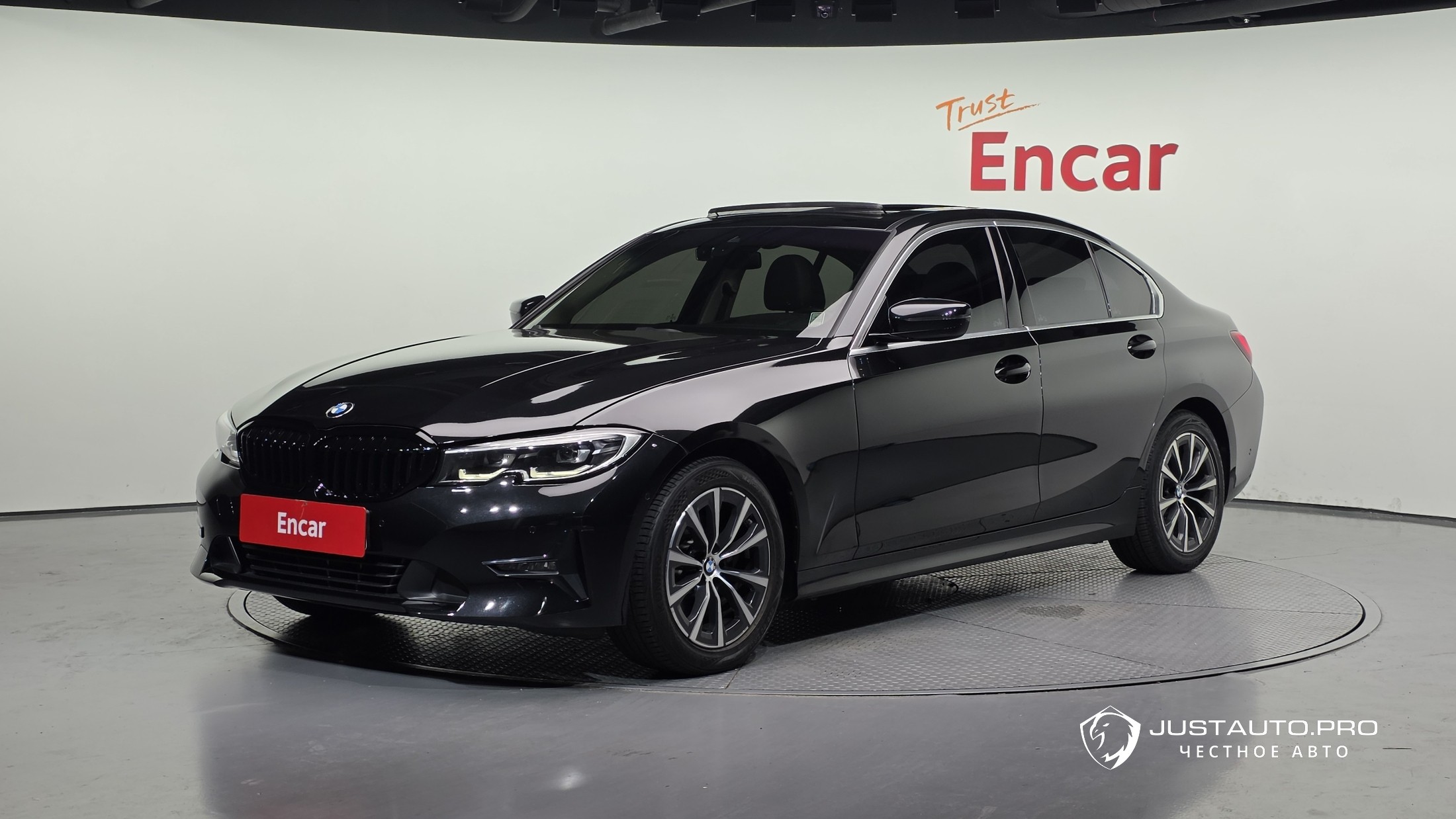 Автомобиль BMW 3-Series