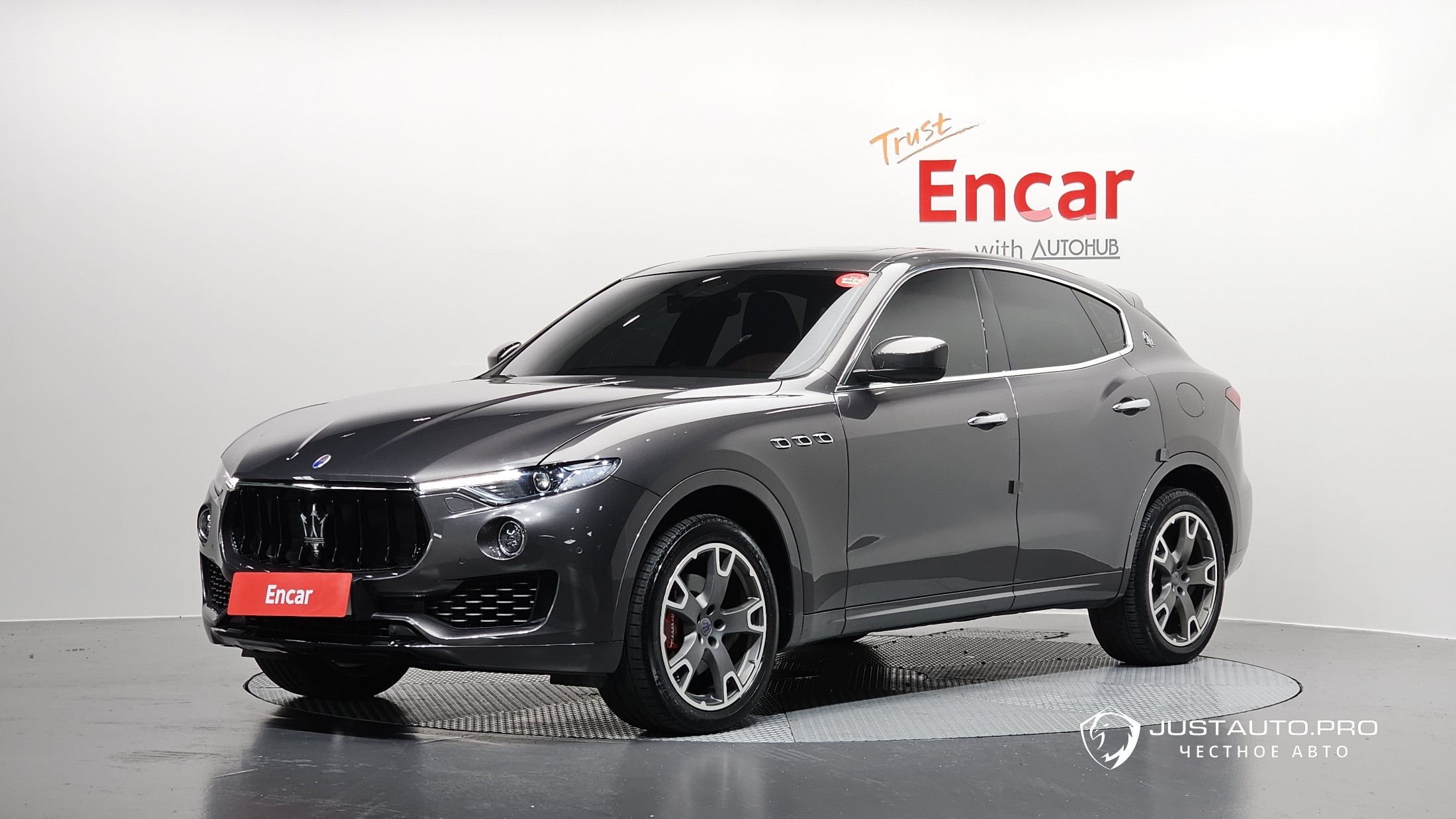 Автомобиль Maserati Levante