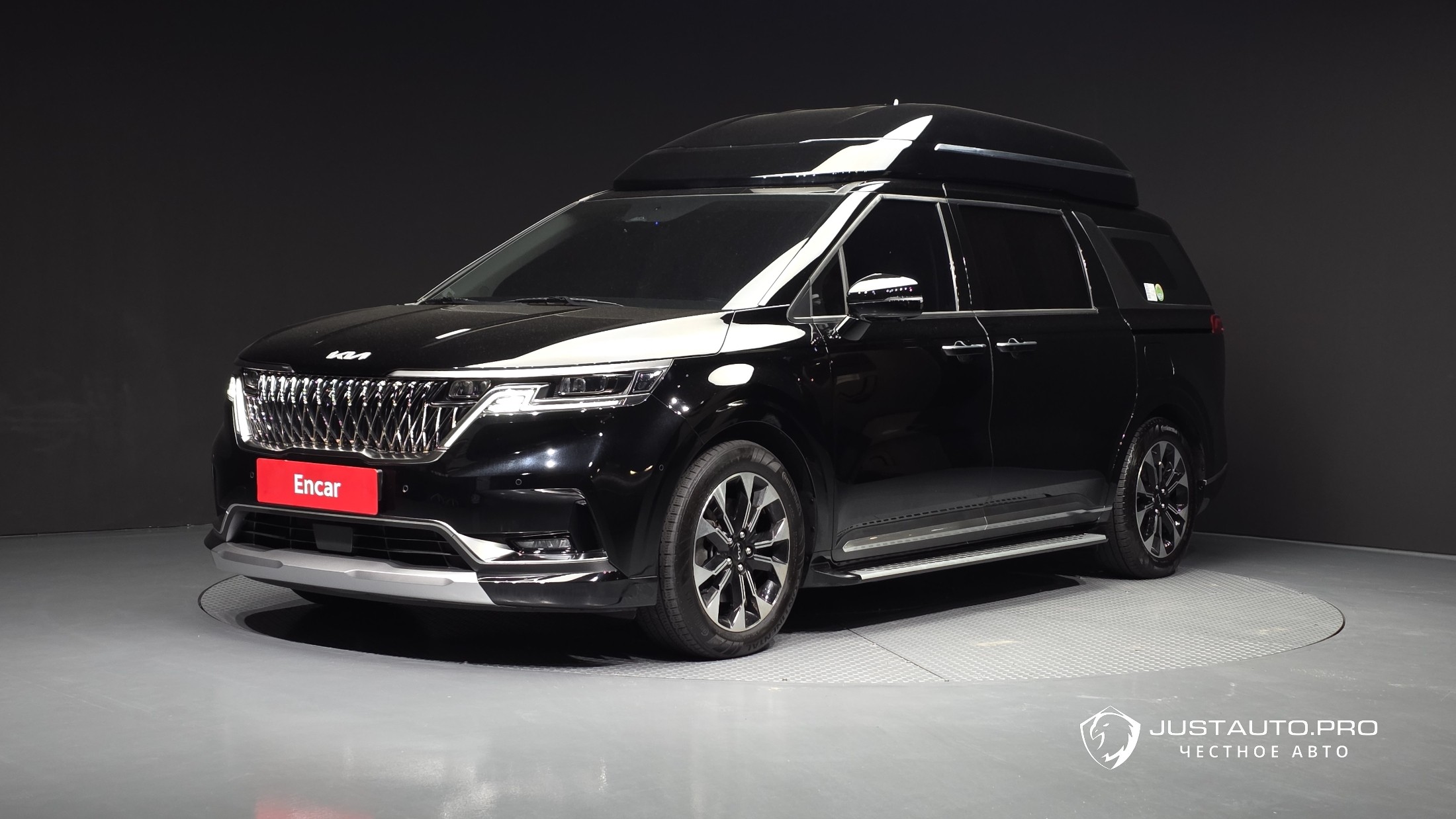Автомобиль Kia Canival