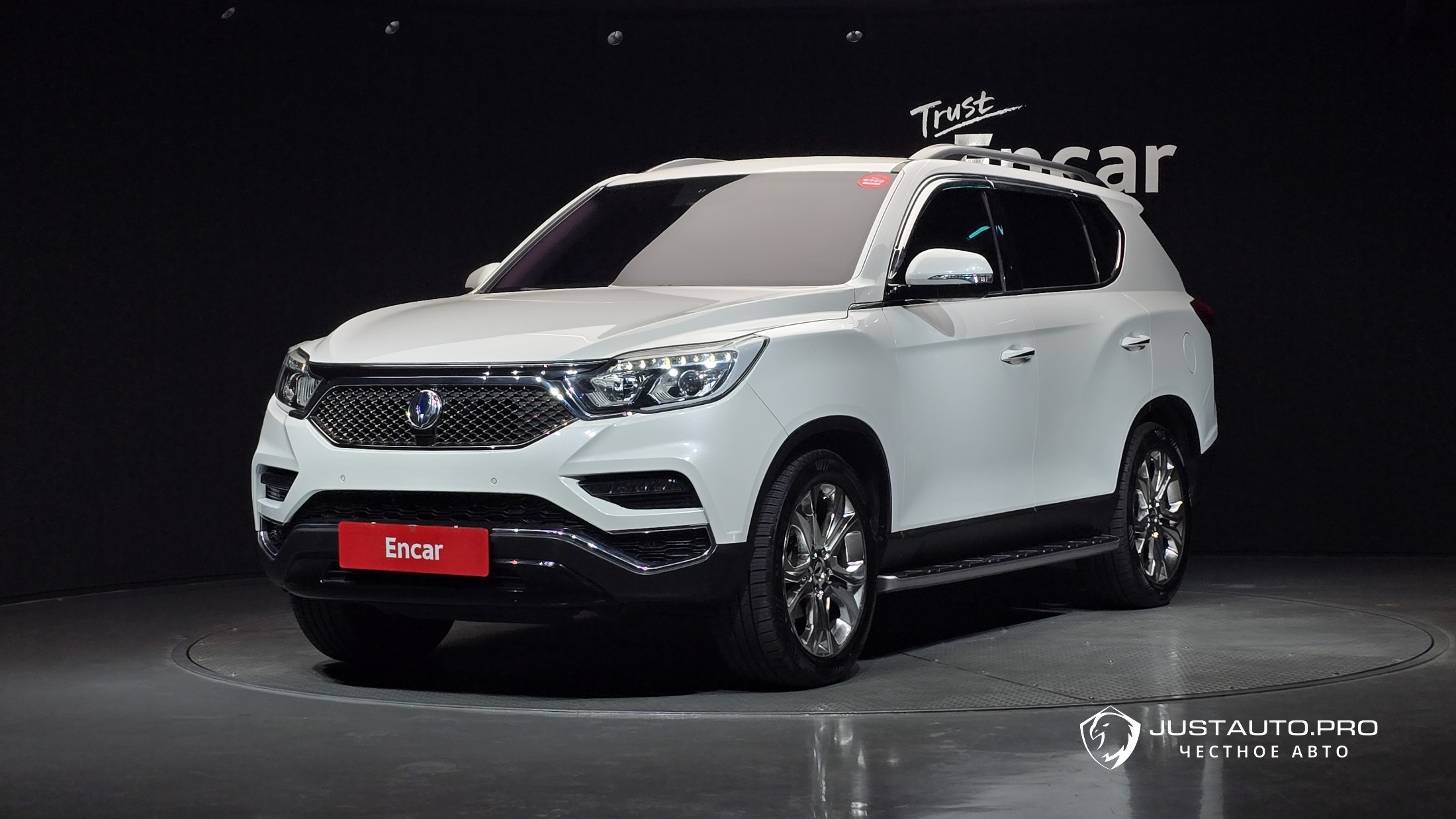 Автомобиль KG_Mobility_Ssangyong Rexton