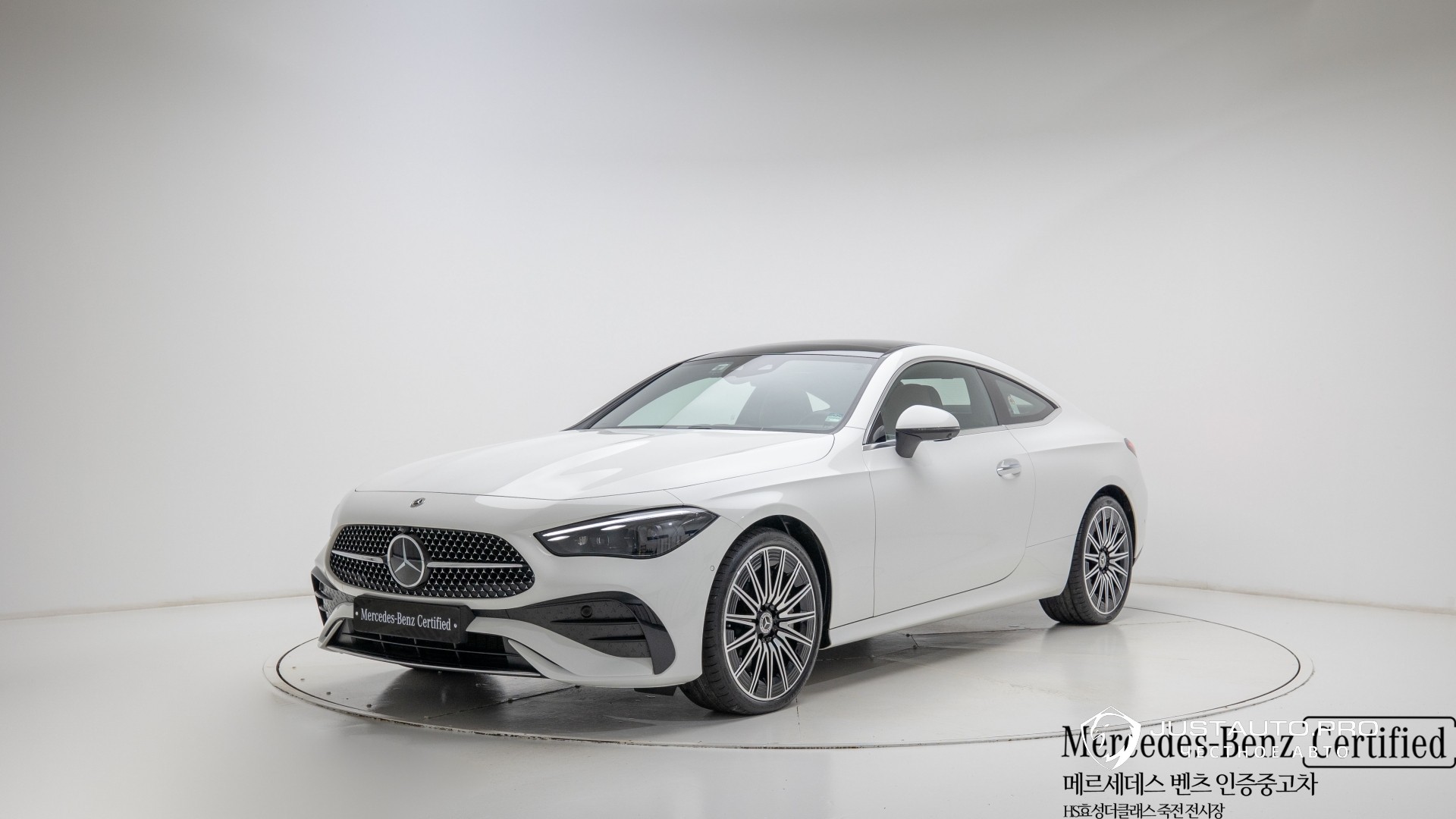 Автомобиль Mercedes-Benz CLE-Class