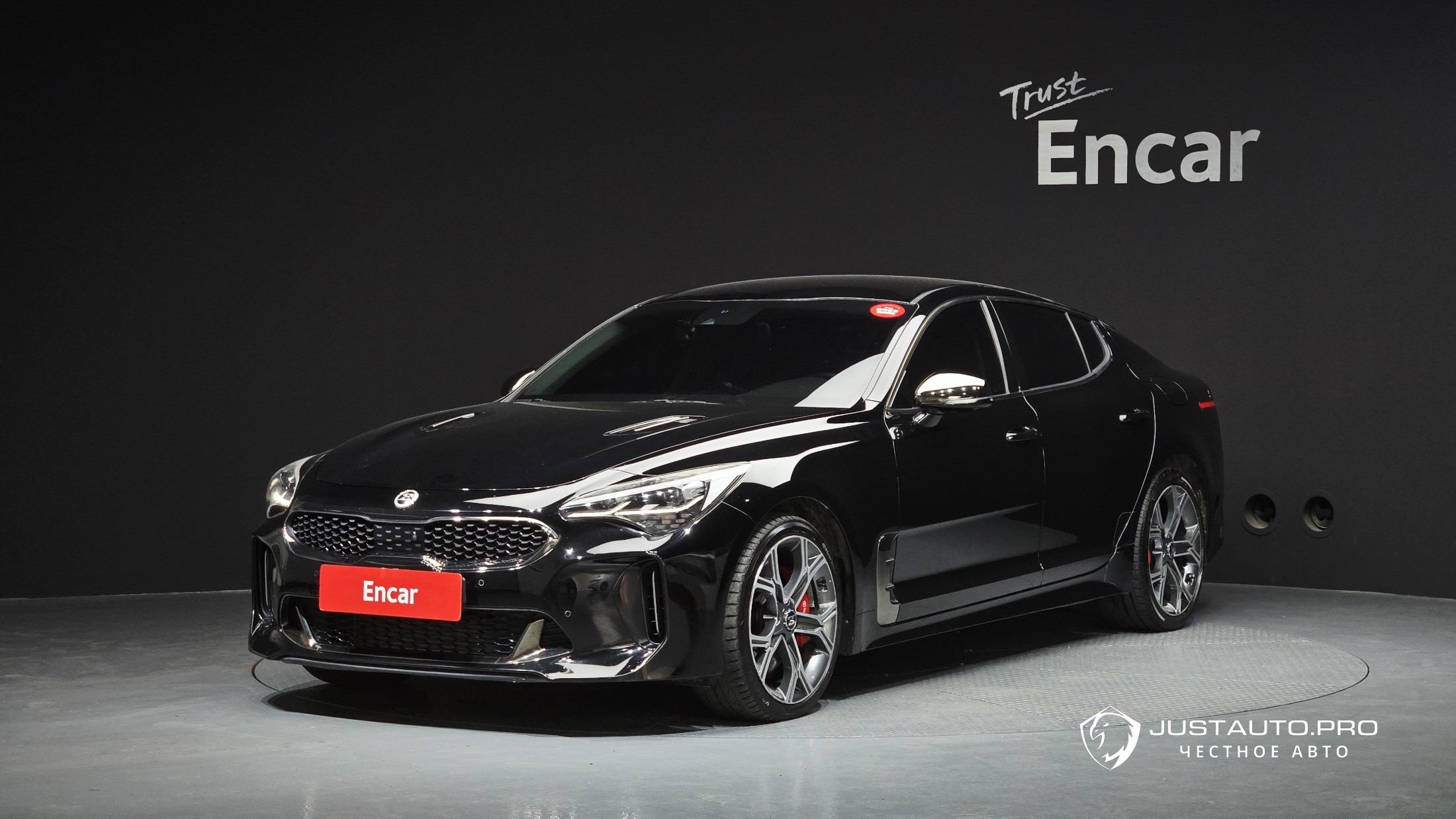 Автомобиль Kia Stinger