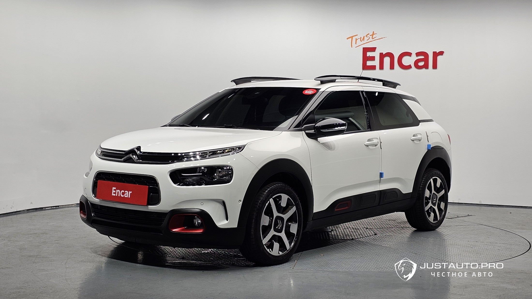 Автомобиль Citroen-DS C4 CACTUS
