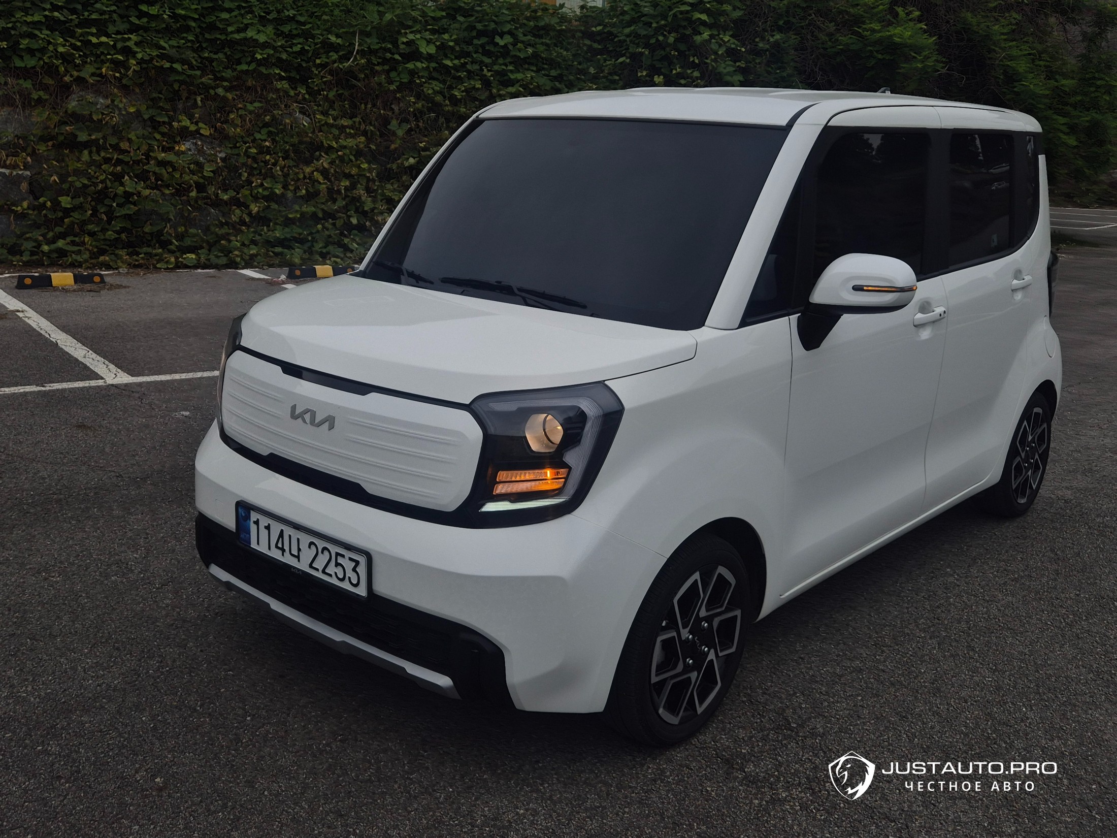 Автомобиль Kia RAY