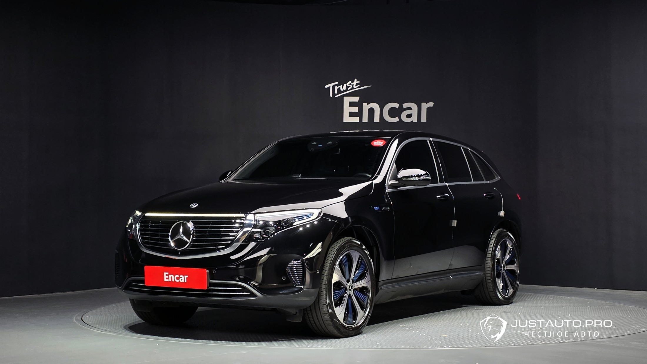 Автомобиль Mercedes-Benz EQC