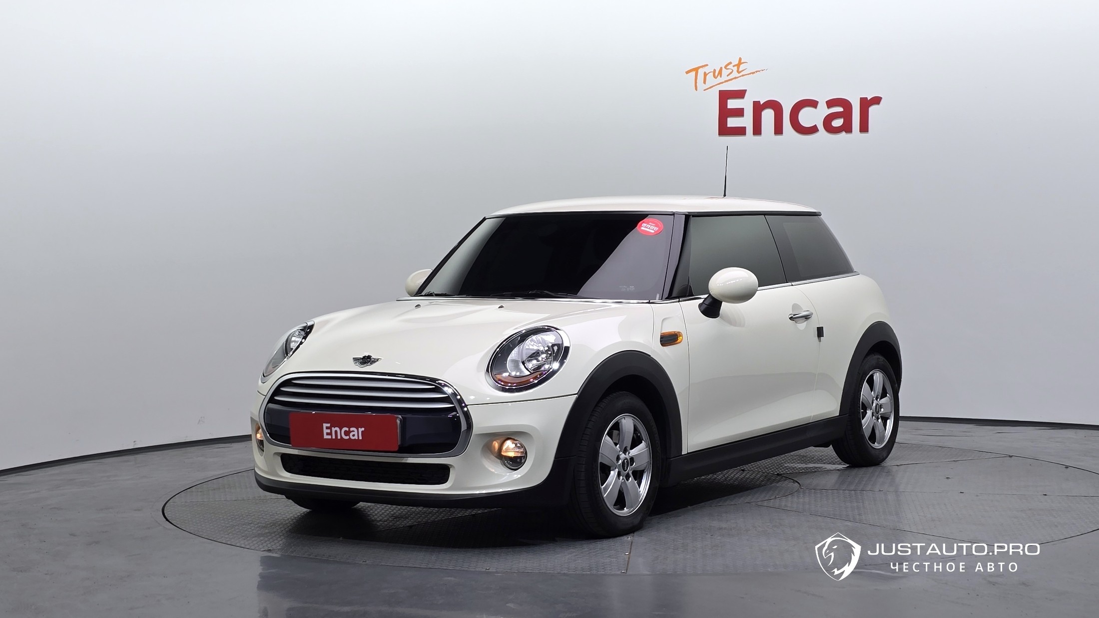 Автомобиль Mini Cooper