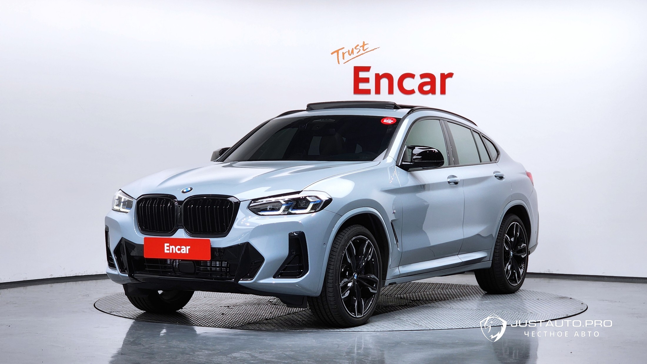 Автомобиль BMW X4