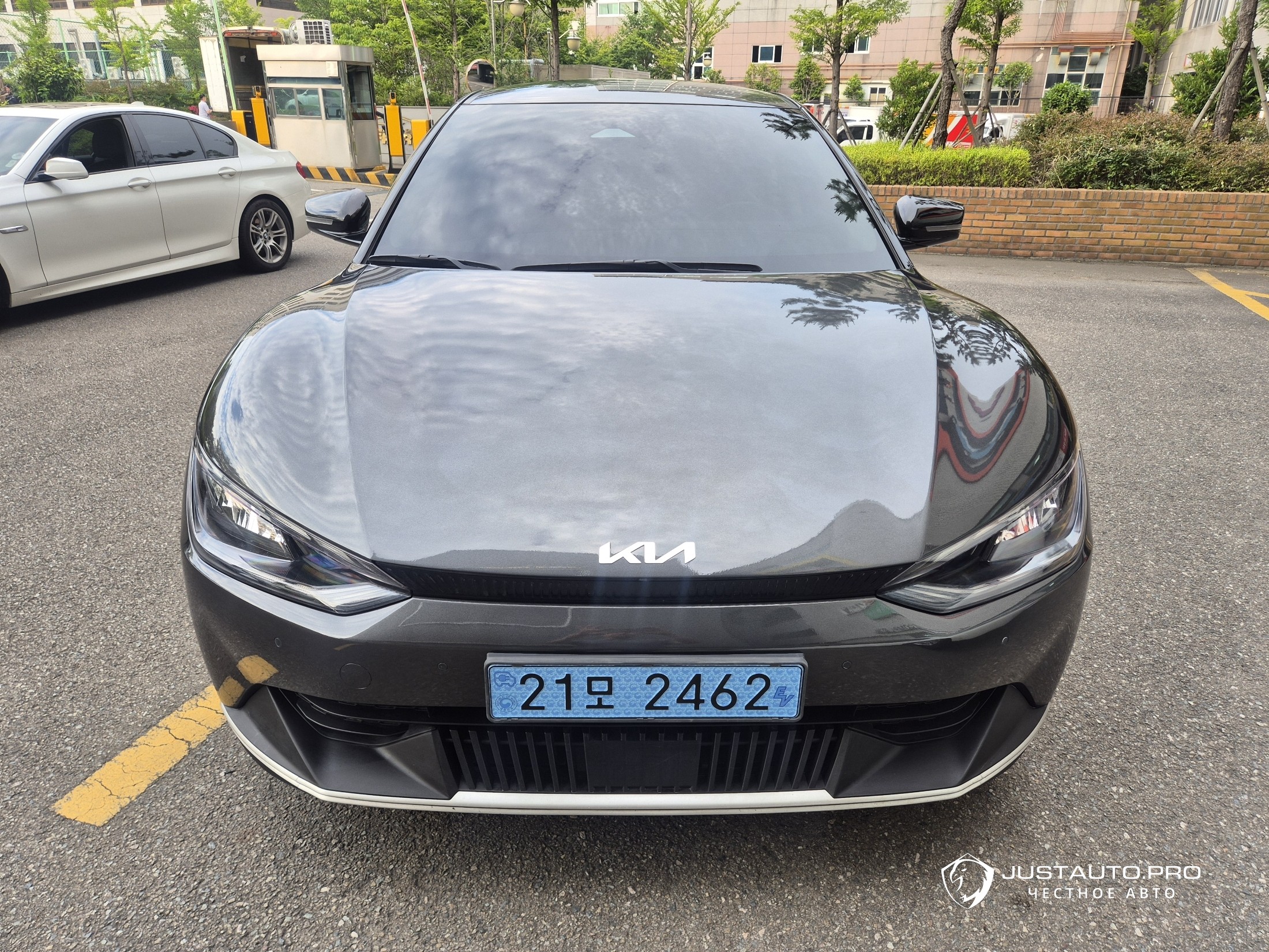 Автомобиль Kia EV6
