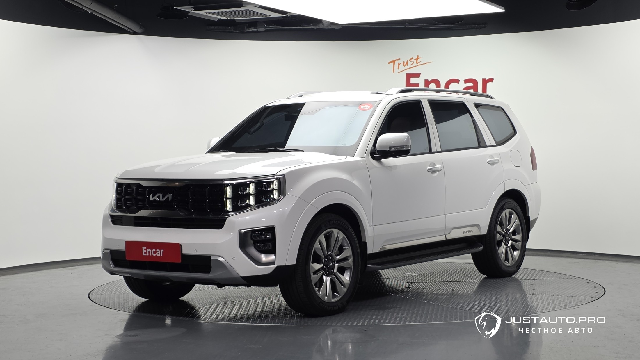 Автомобиль Kia Mohave