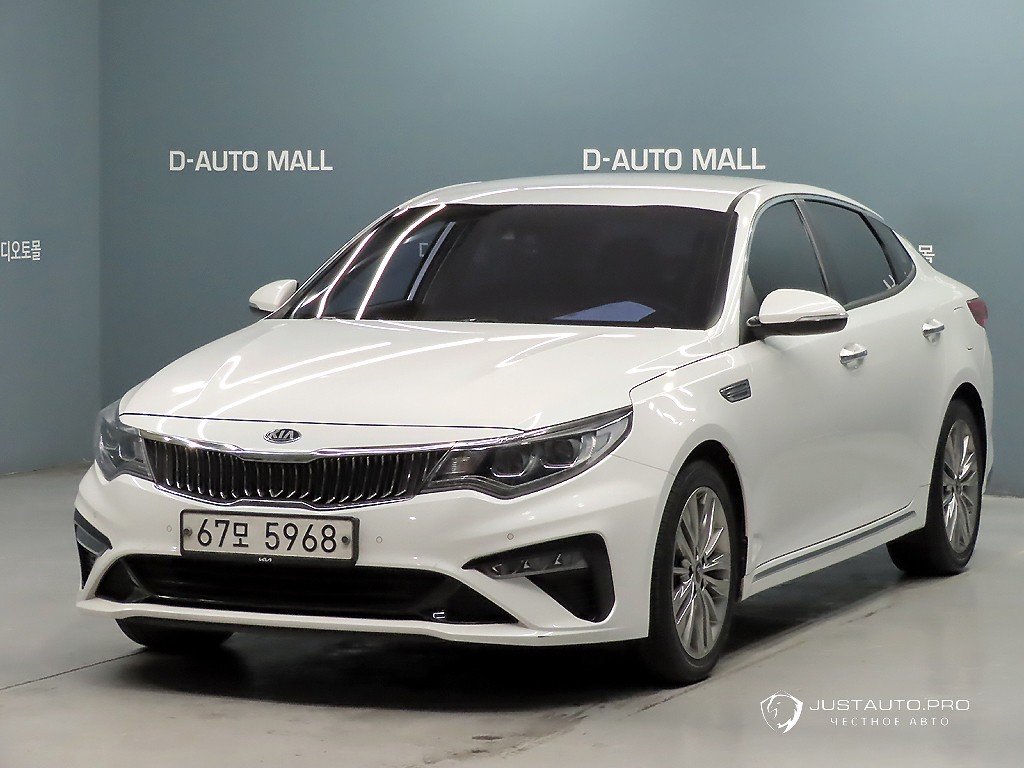 Автомобиль Kia K5