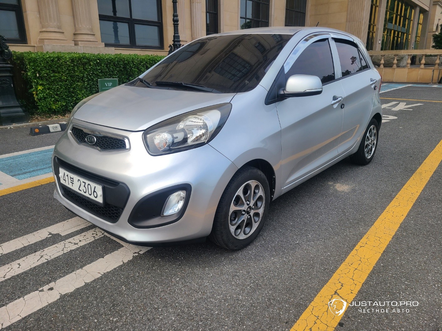 Автомобиль Kia morning