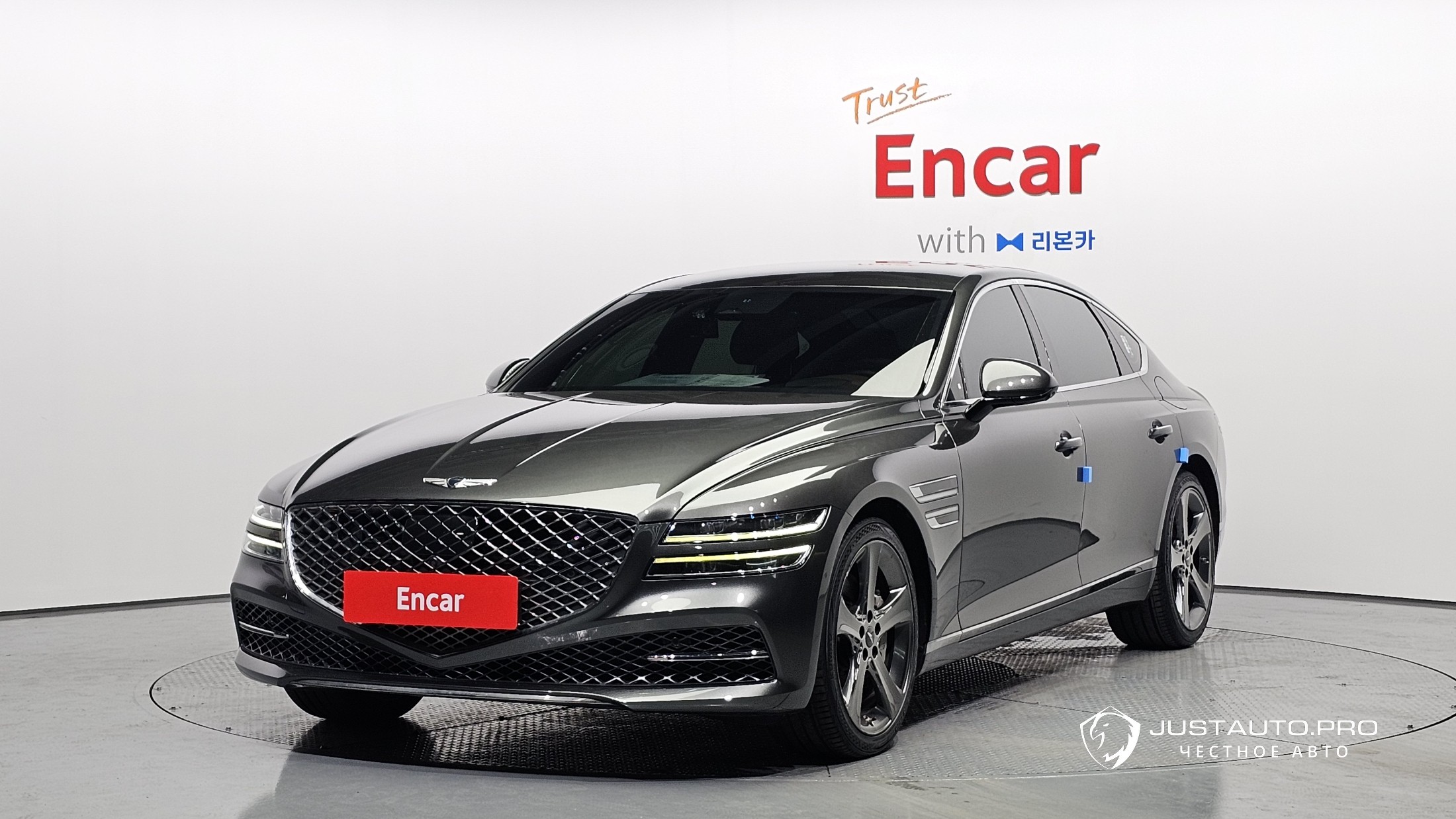 Автомобиль Genesis G80