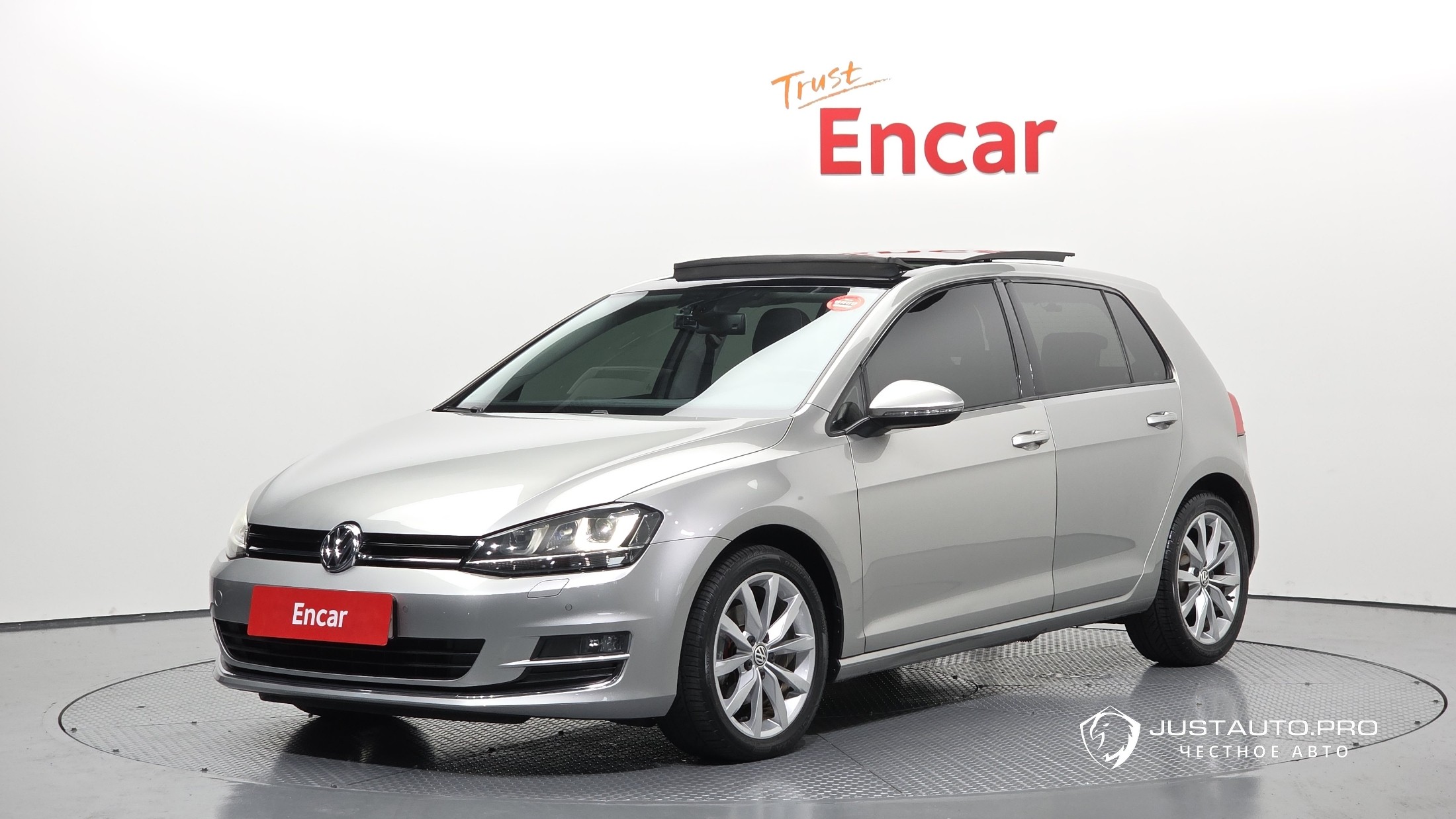 Автомобиль Volkswagen Golf