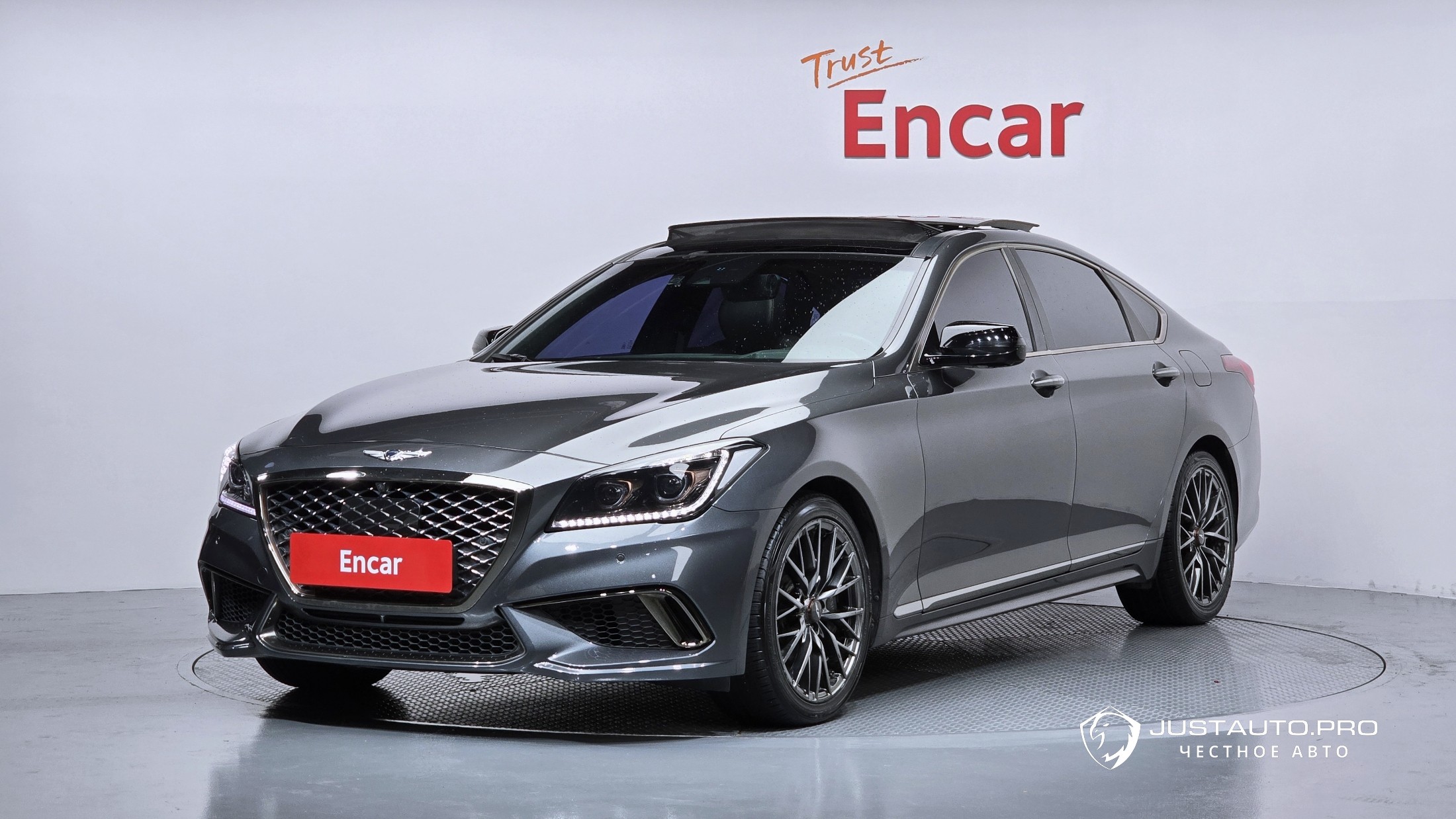 Автомобиль Genesis G80