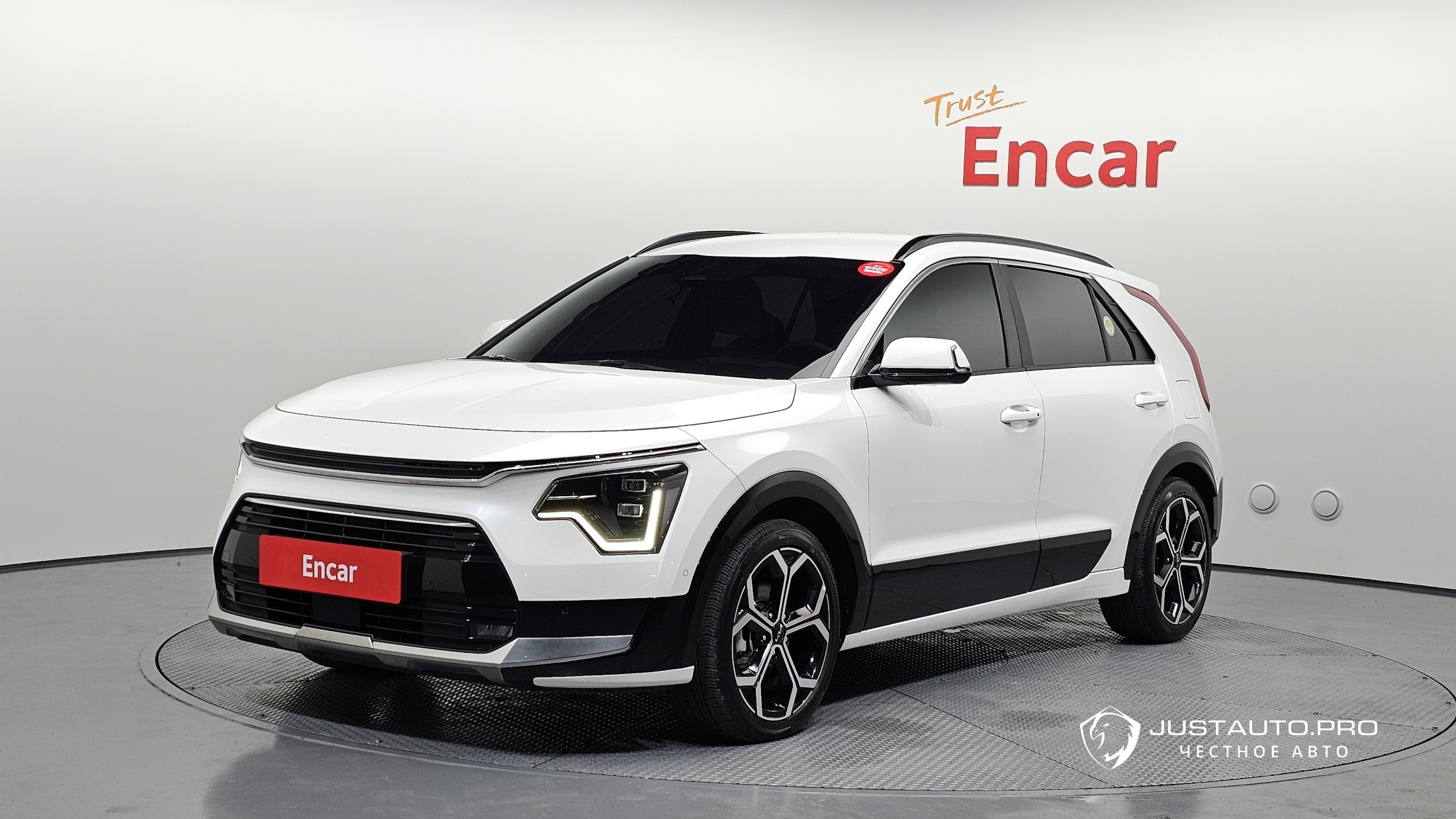 Автомобиль Kia Niro