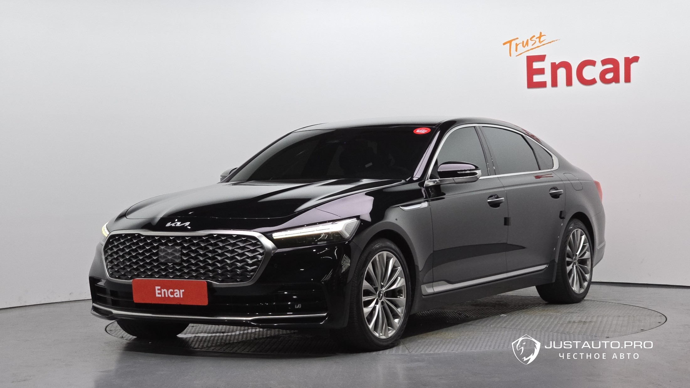 Автомобиль Kia K9