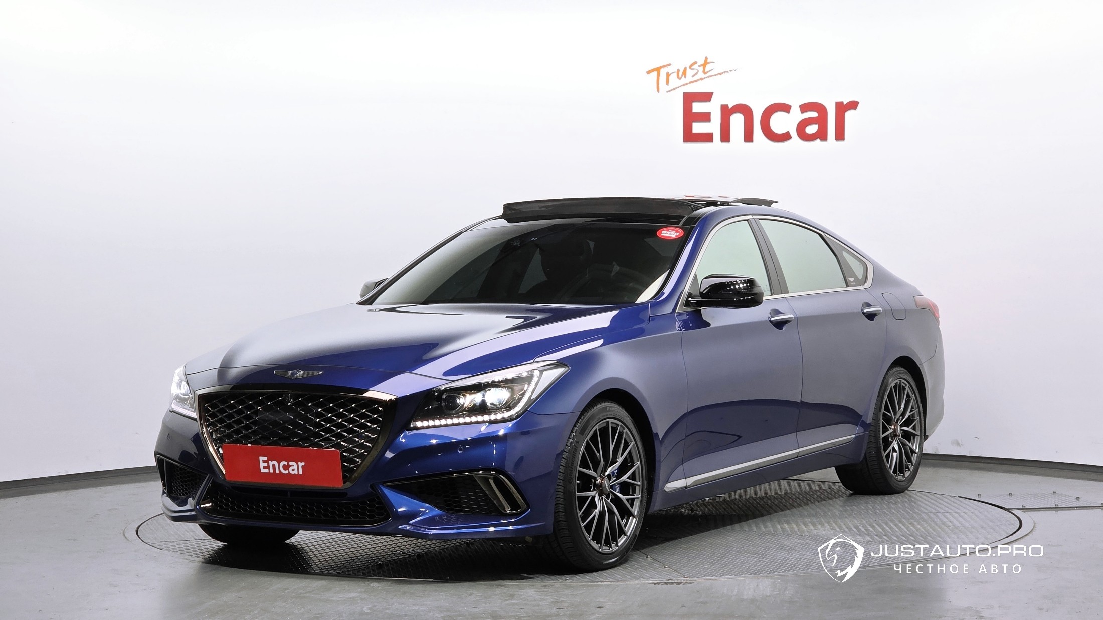 Автомобиль Hyundai Genesis