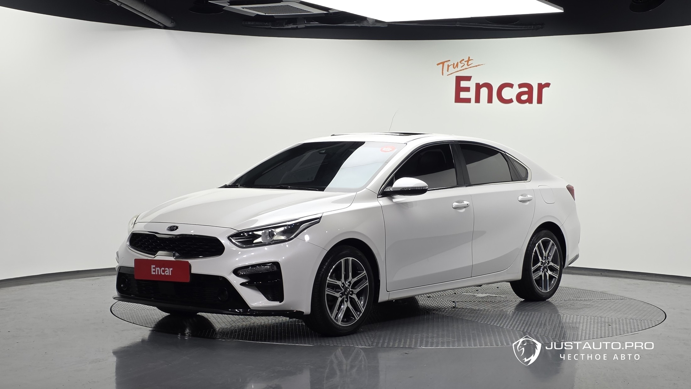 Автомобиль Kia K3