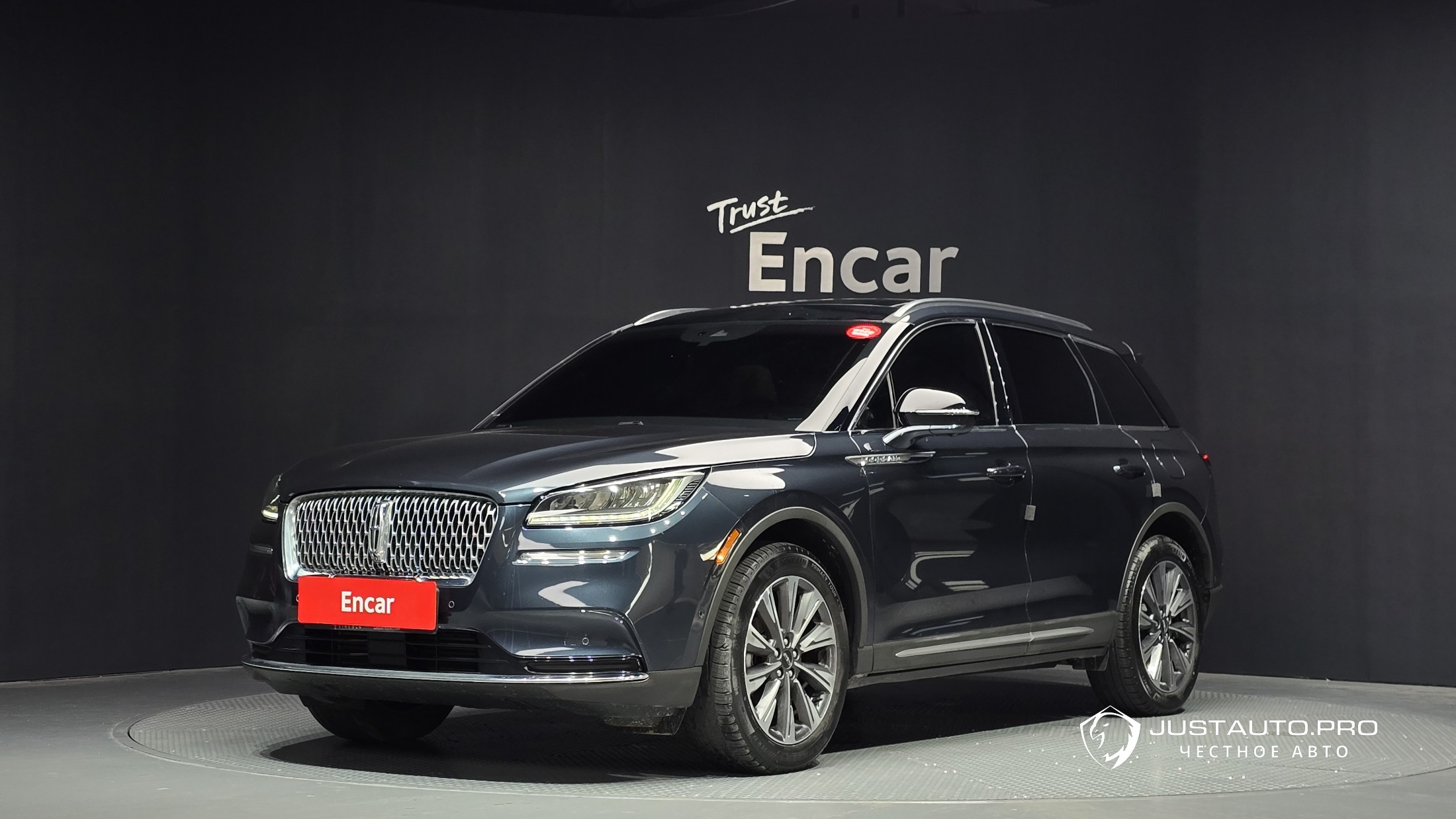 Автомобиль Lincoln Corsair