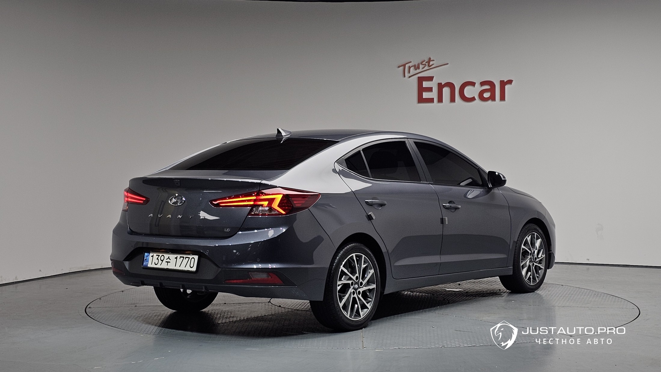 Автомобиль Hyundai AVANTE