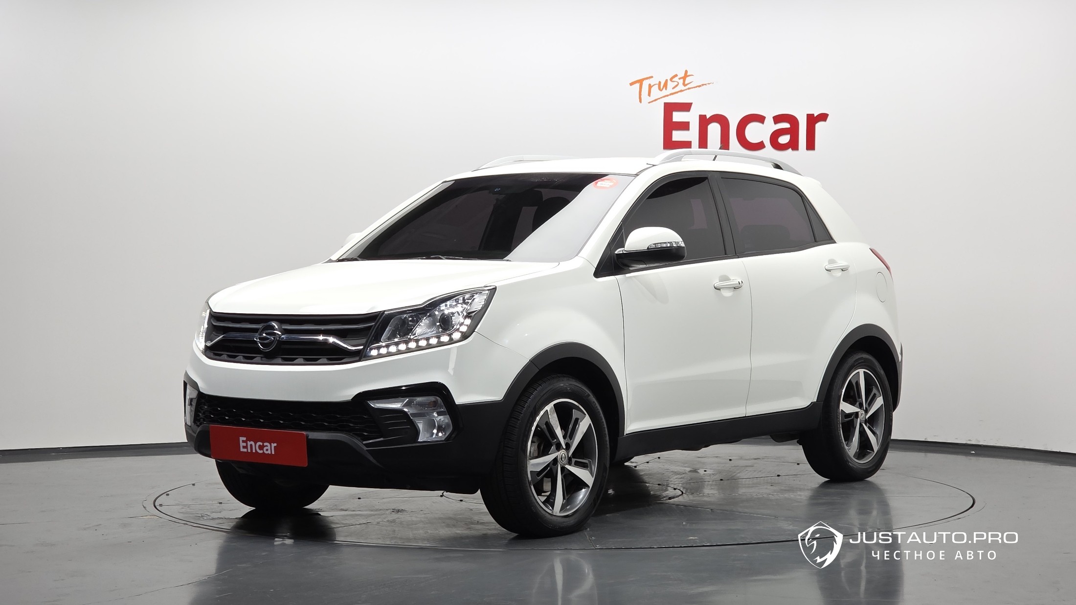 Автомобиль KG_Mobility_Ssangyong KORANDO