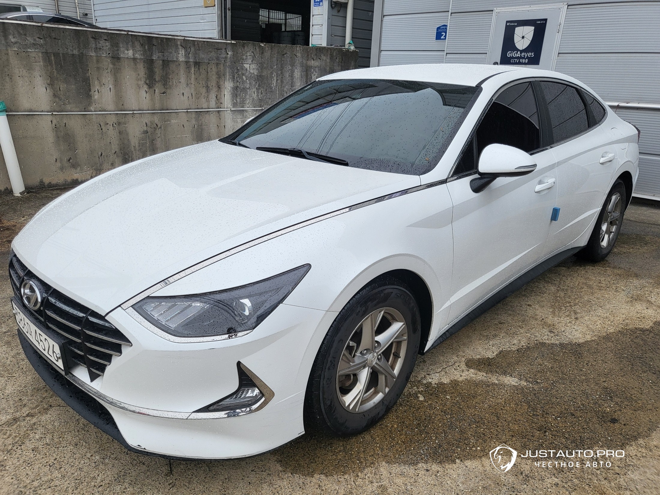 Автомобиль Hyundai Sonata
