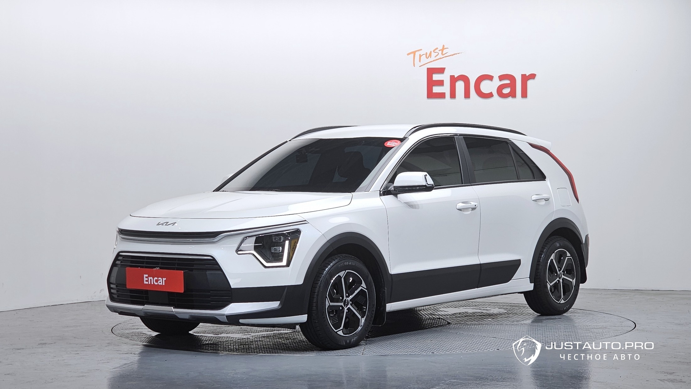 Автомобиль Kia Niro
