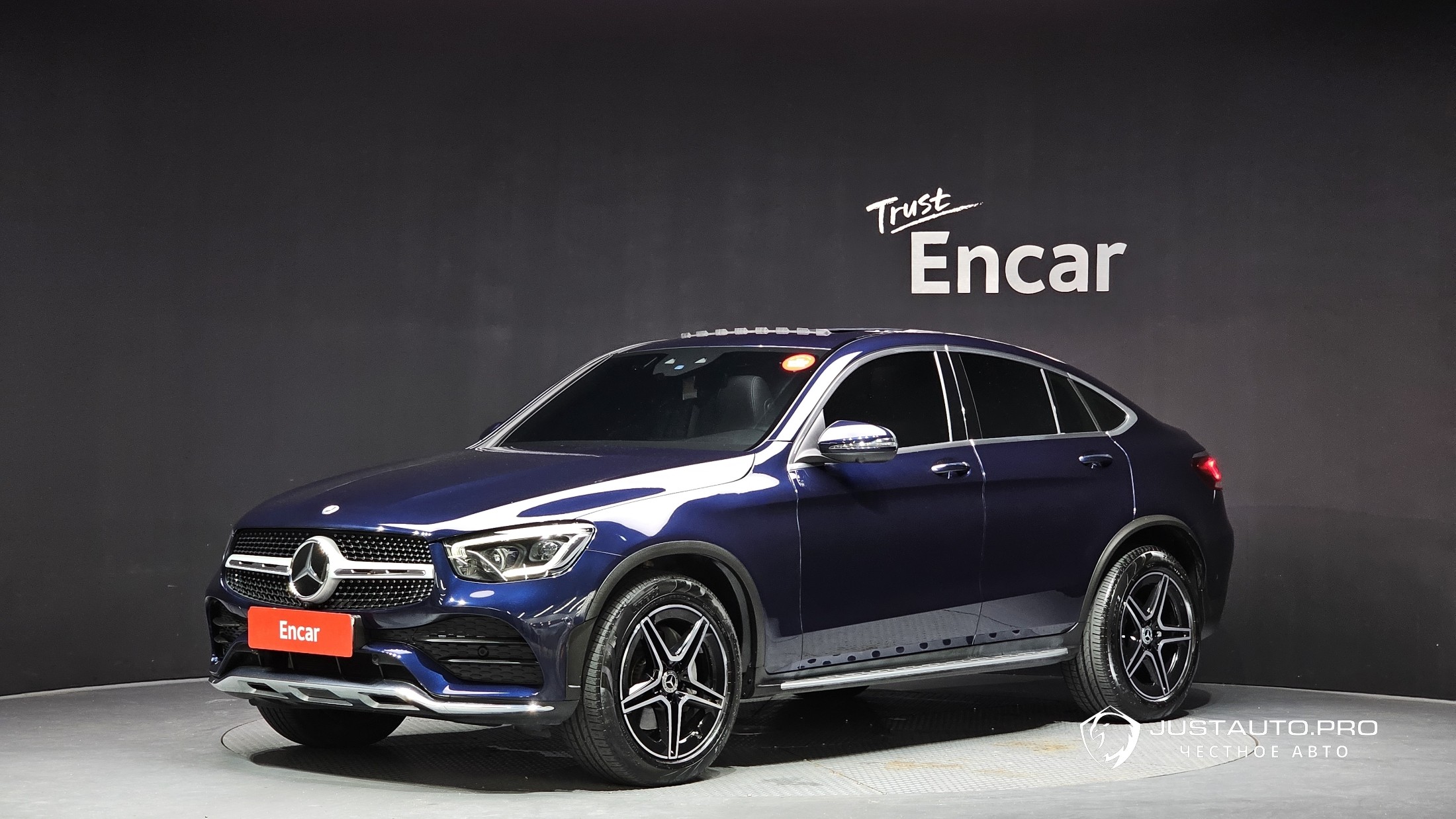 Автомобиль Mercedes-Benz GLC-Class