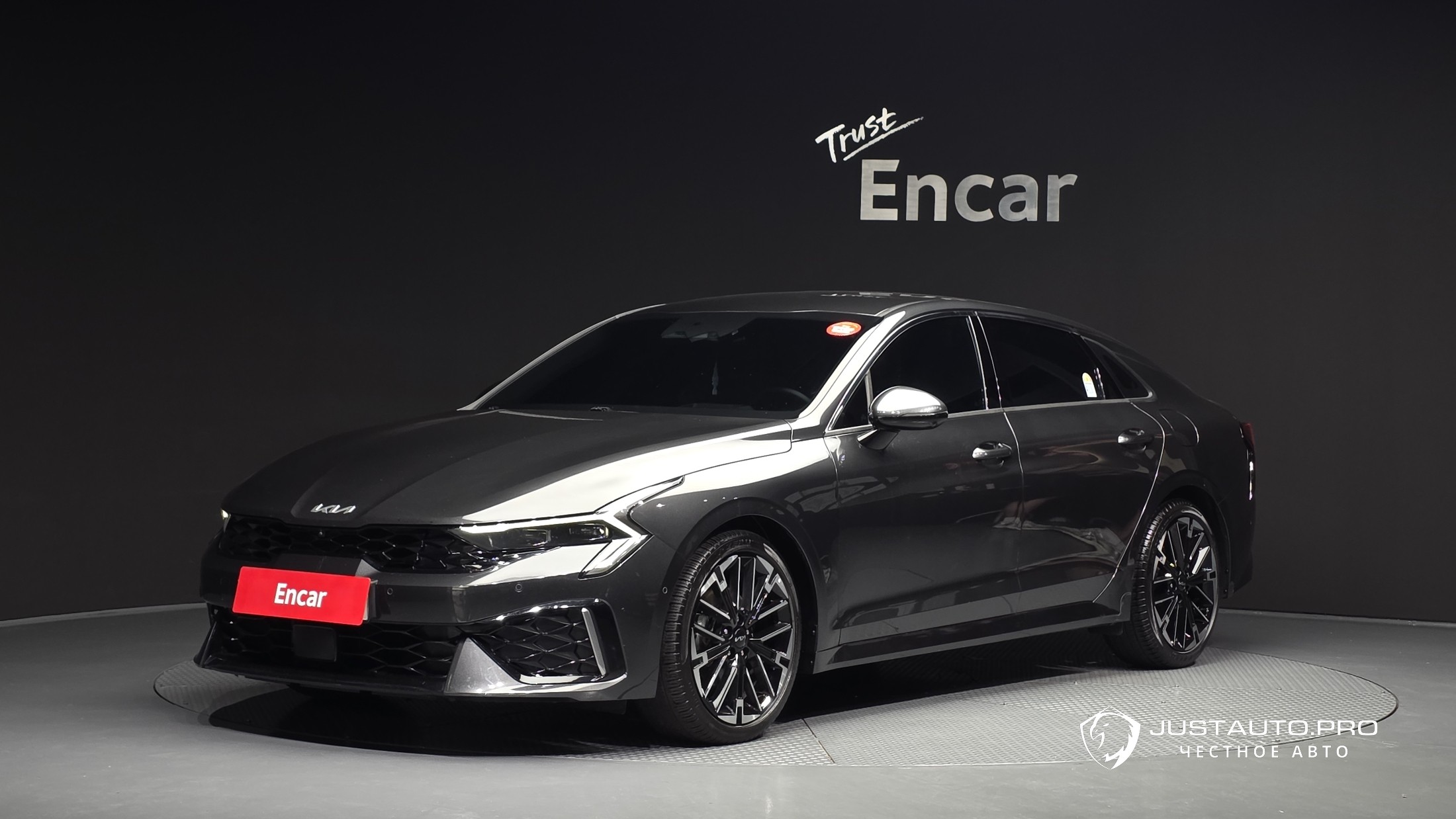 Автомобиль Kia K5