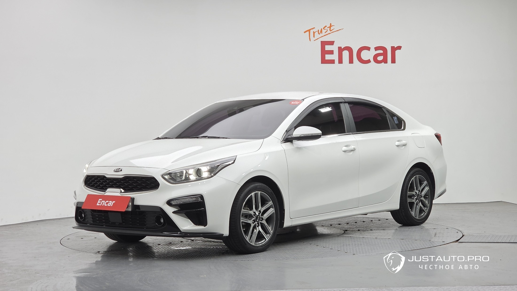 Автомобиль Kia K3