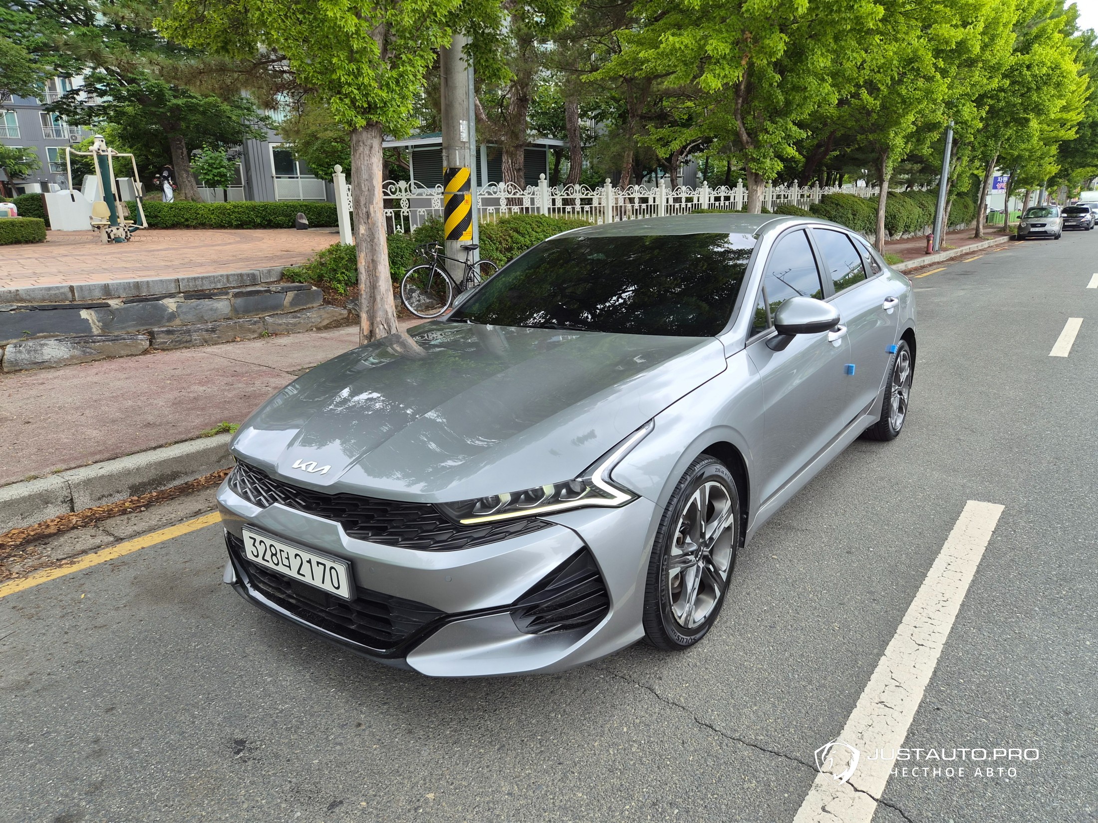 Автомобиль Kia K5