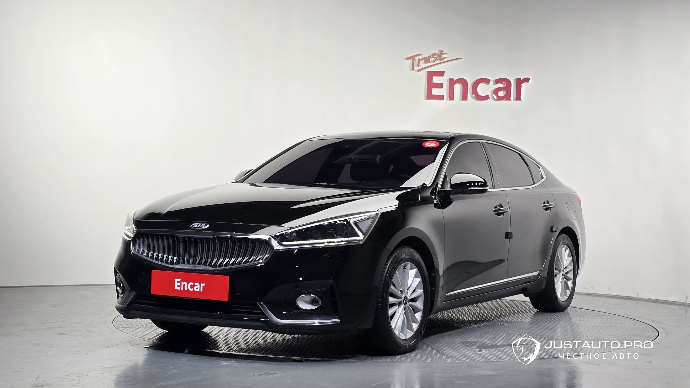 Автомобиль Kia K7