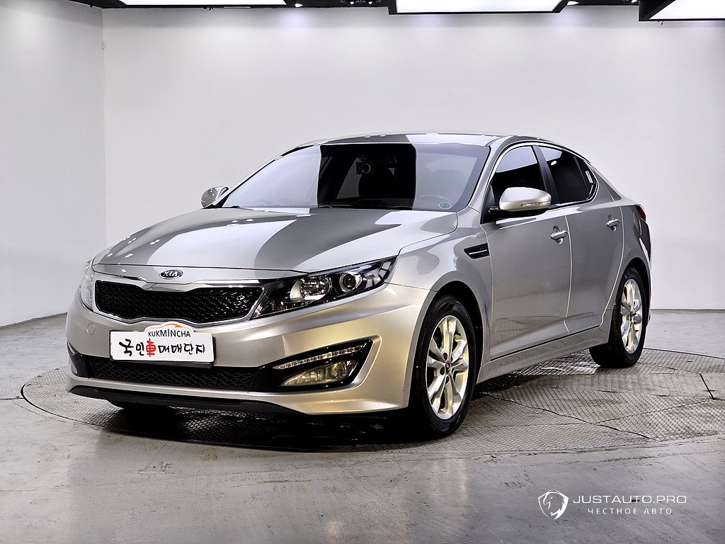Автомобиль Kia K5