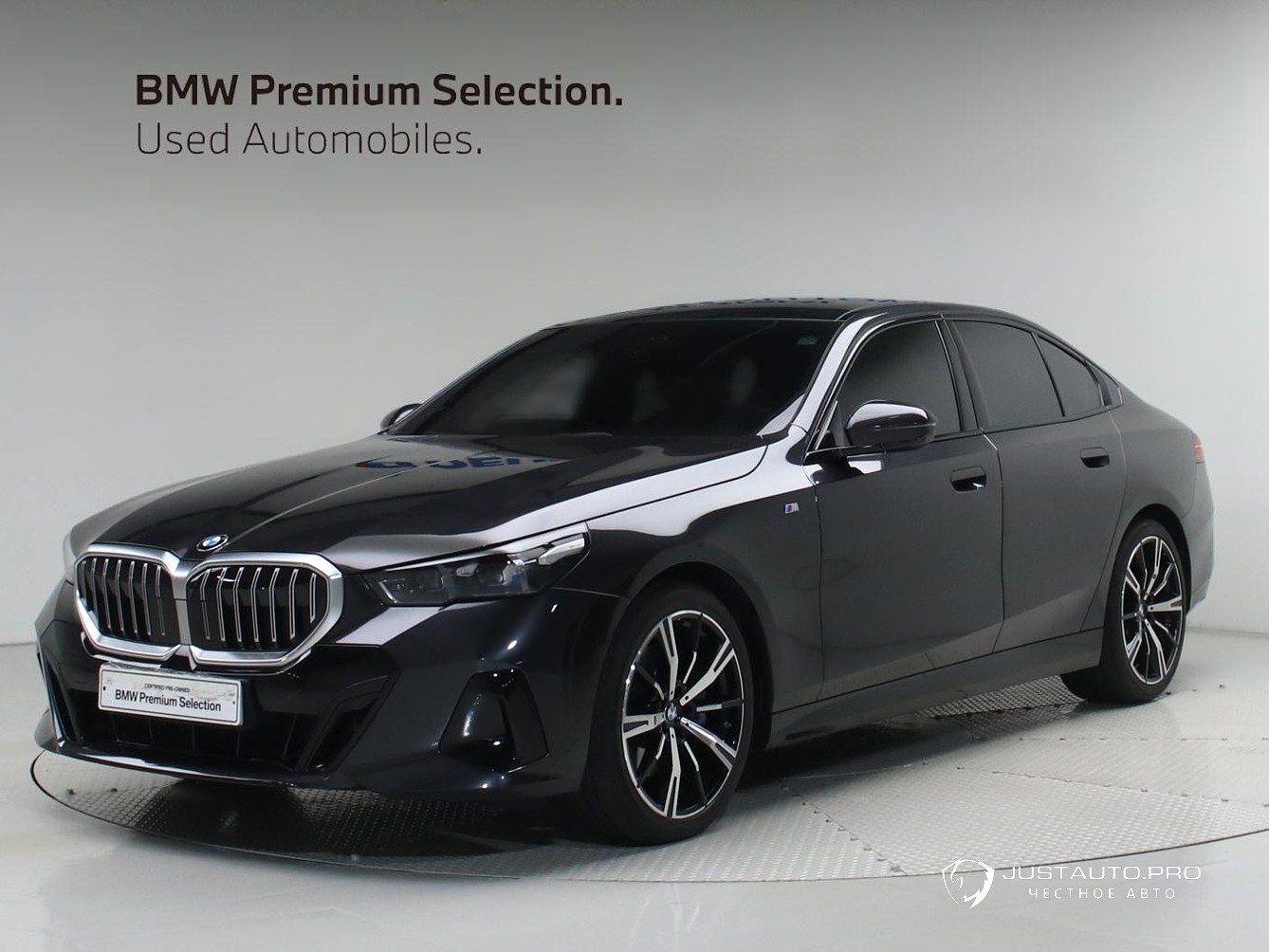 Автомобиль BMW 5-Series