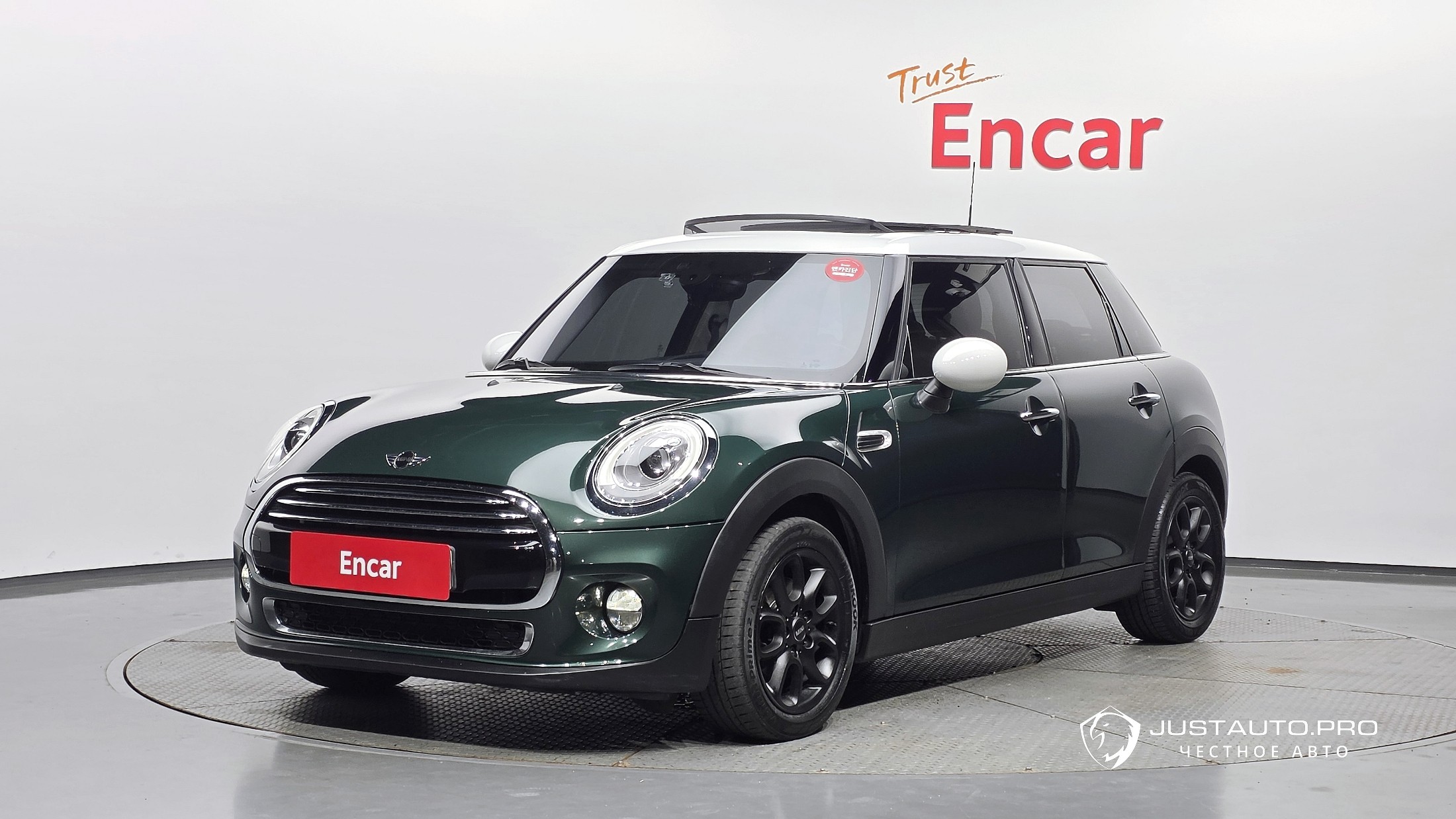 Автомобиль Mini Cooper