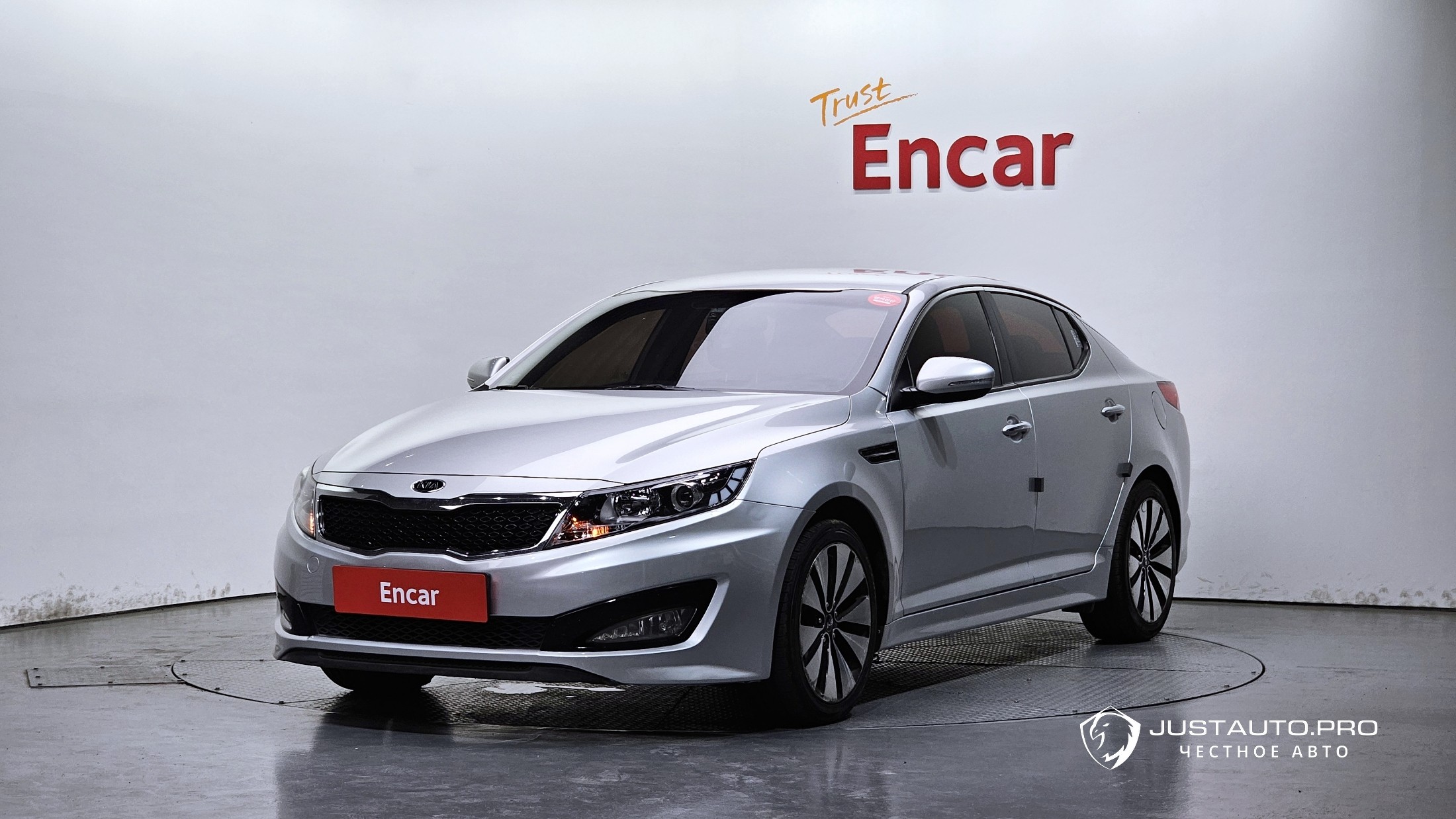 Автомобиль Kia K5