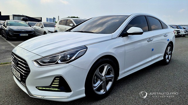 Автомобиль Hyundai Sonata