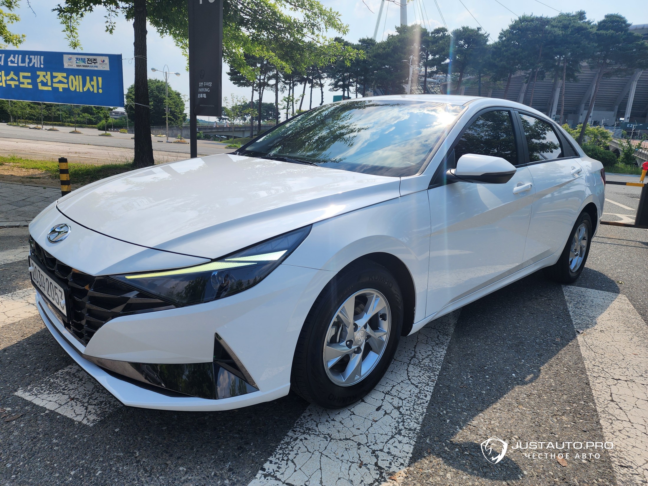 Автомобиль Hyundai AVANTE