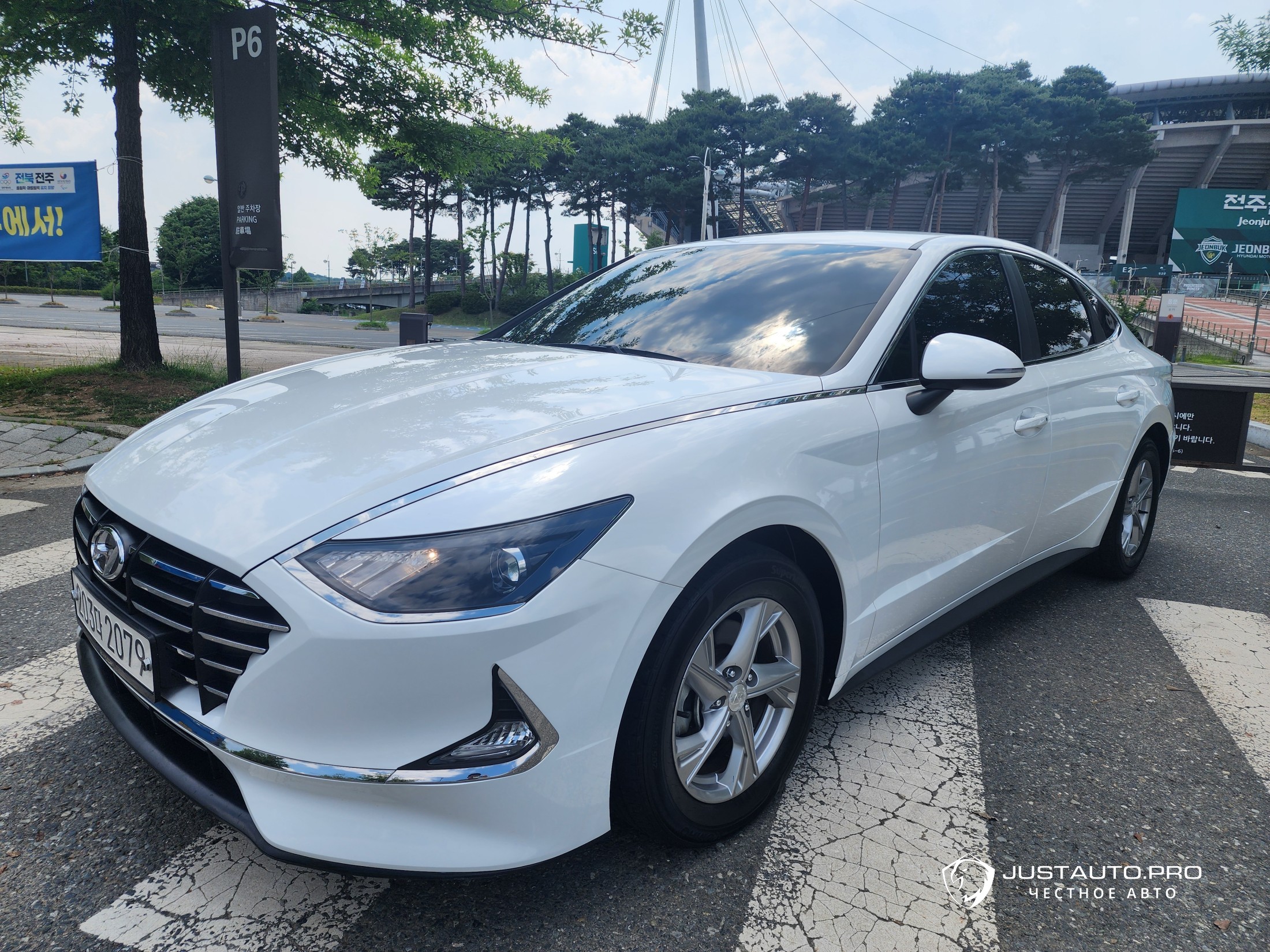 Автомобиль Hyundai Sonata
