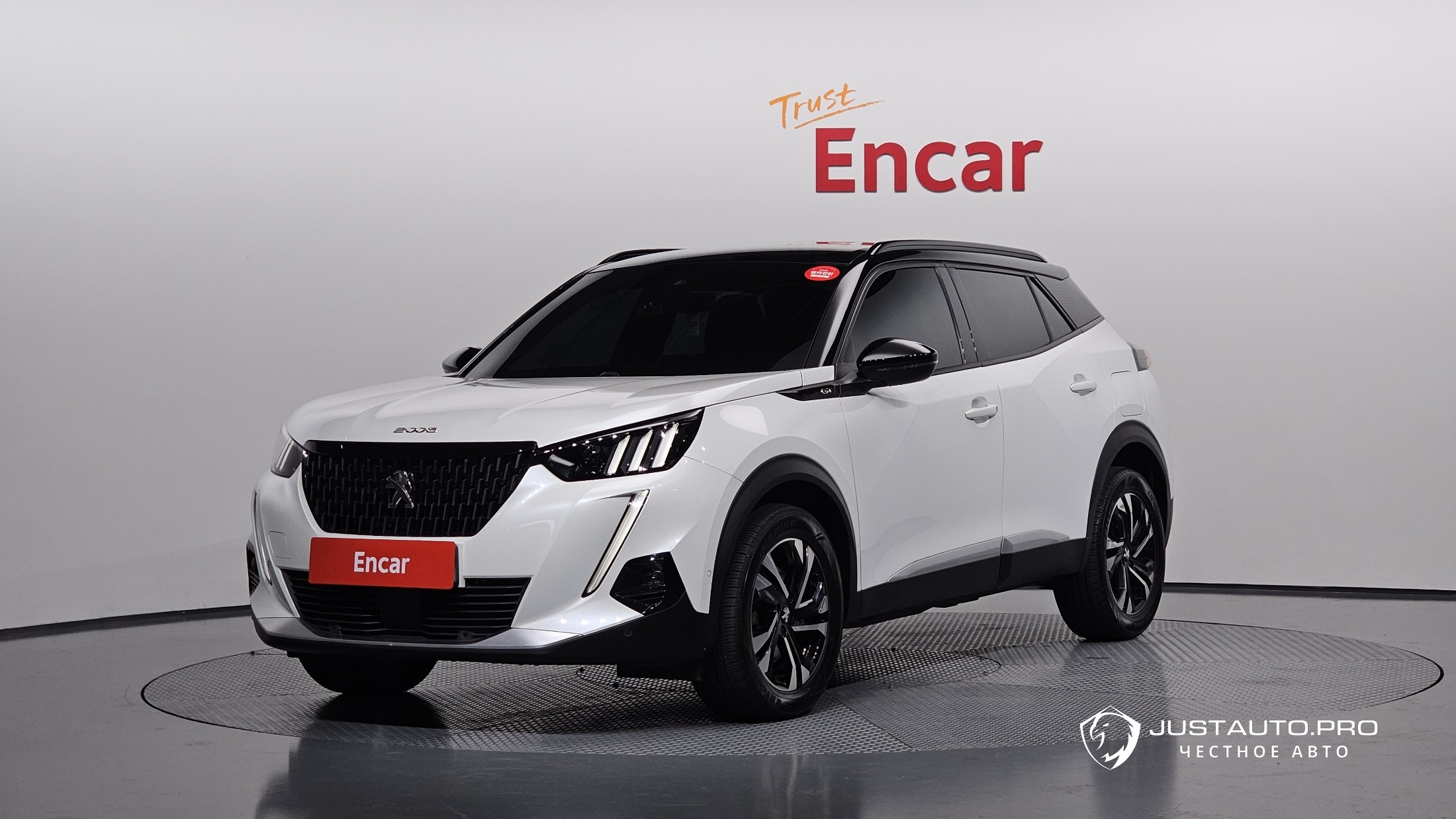 Автомобиль Peugeot 2008