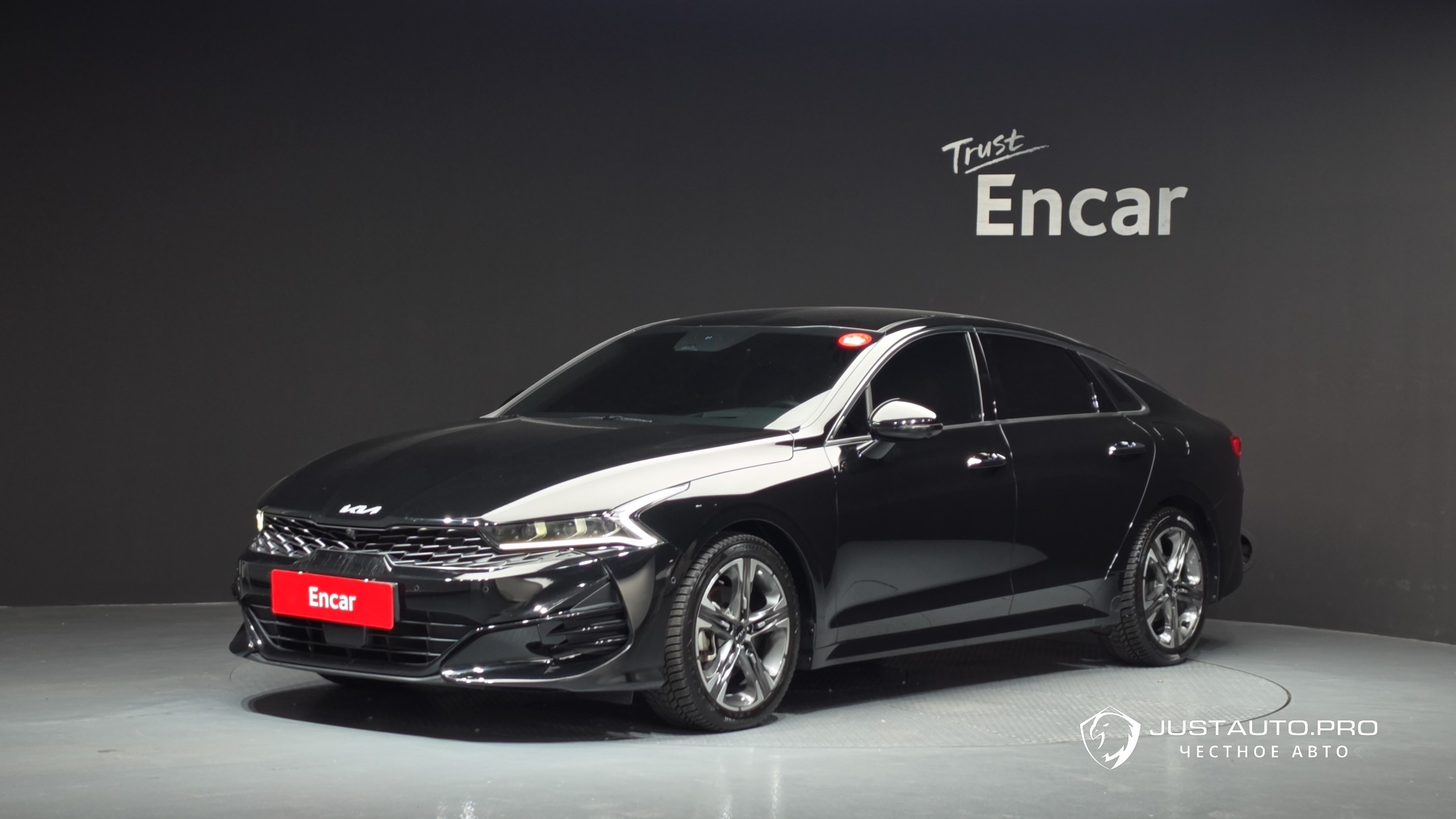 Автомобиль Kia K5