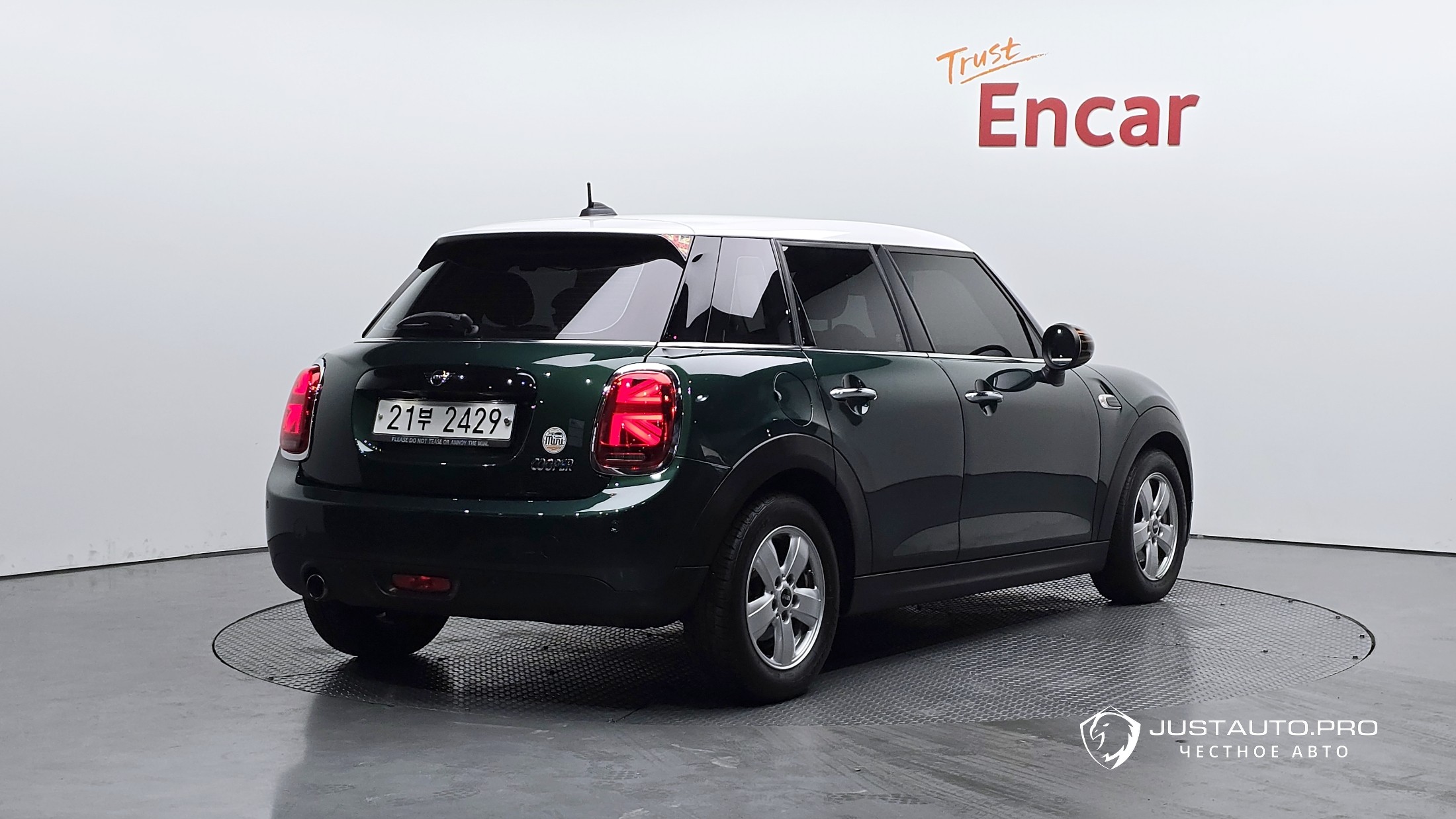 Автомобиль Mini Cooper