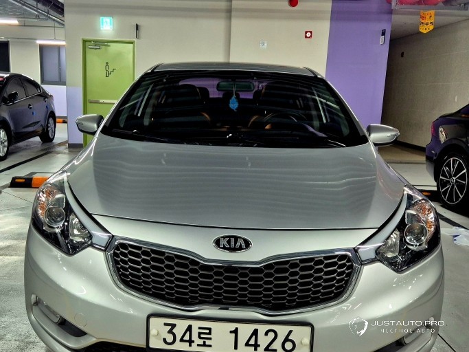 Автомобиль Kia K3