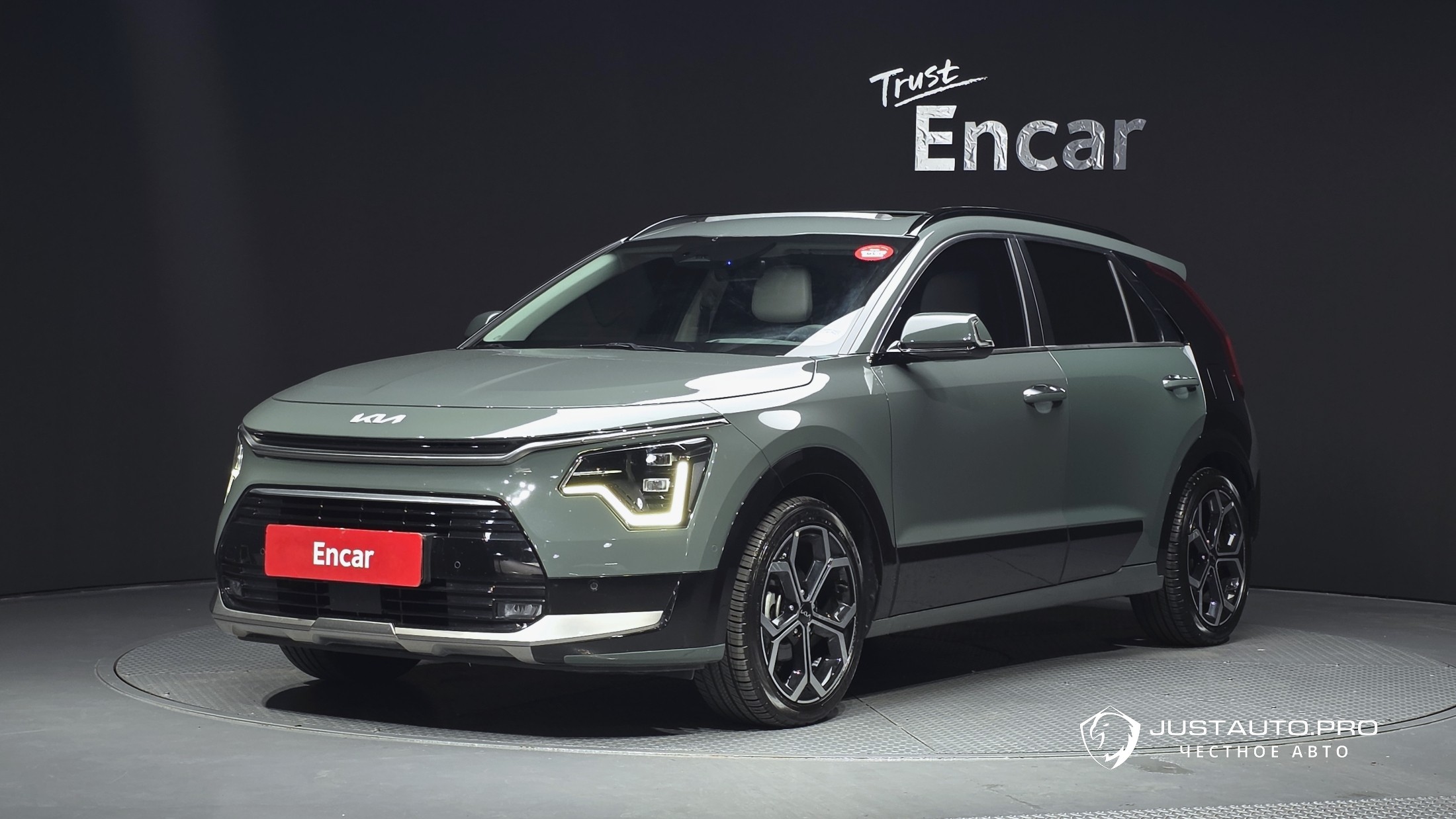 Автомобиль Kia Niro