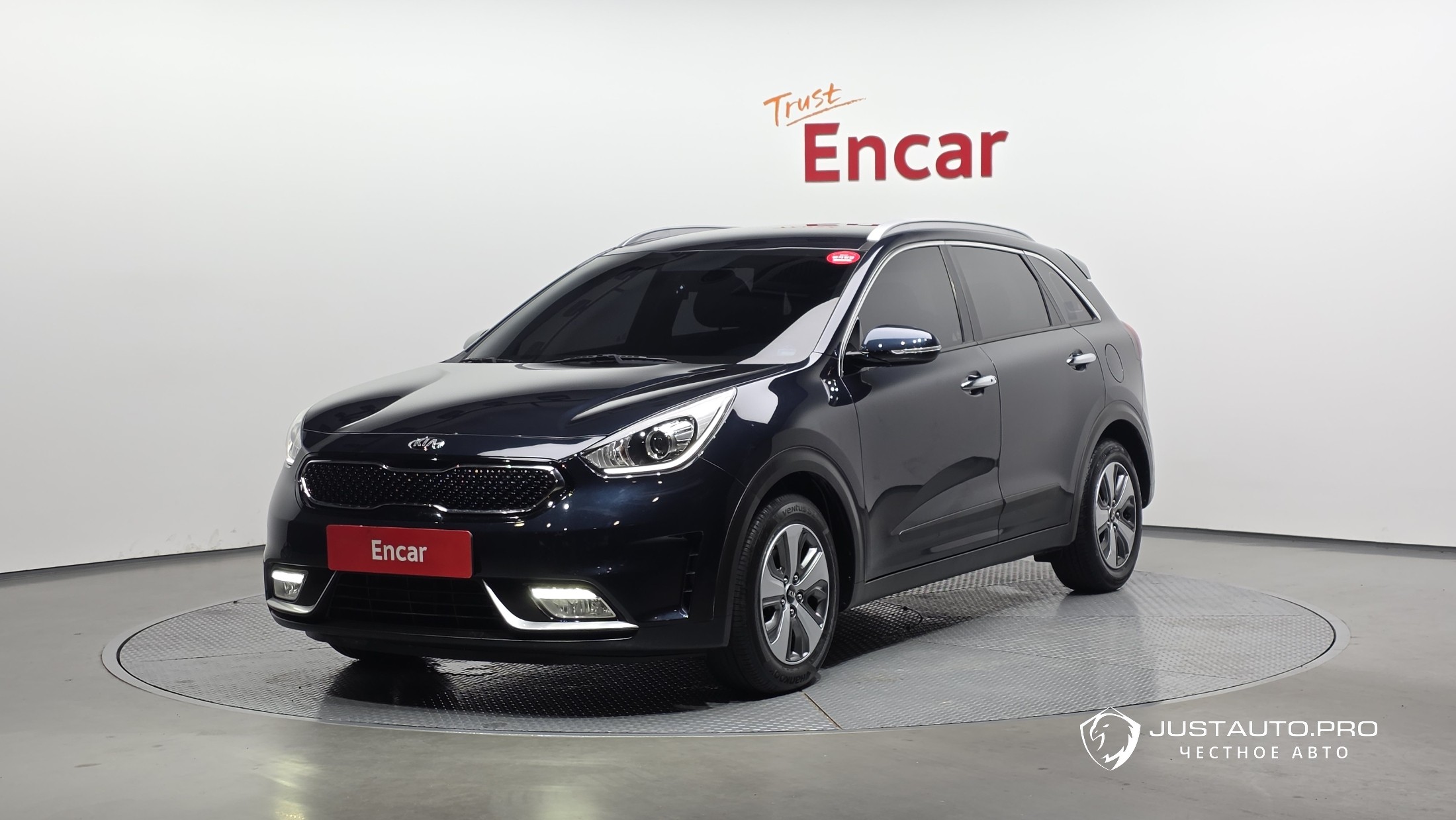 Автомобиль Kia Niro