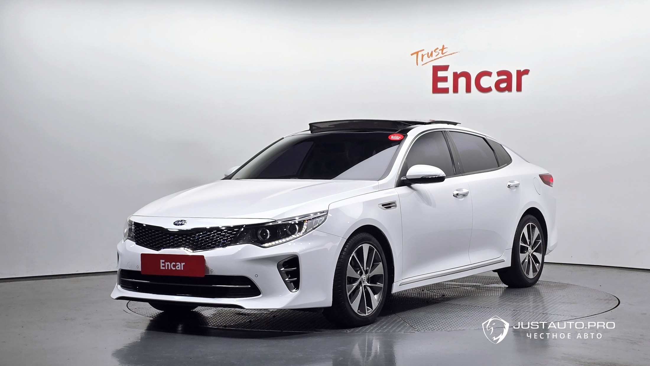 Автомобиль Kia K5