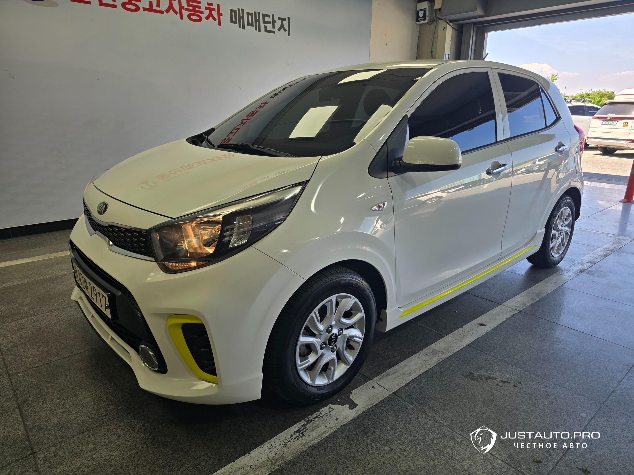 Автомобиль Kia morning